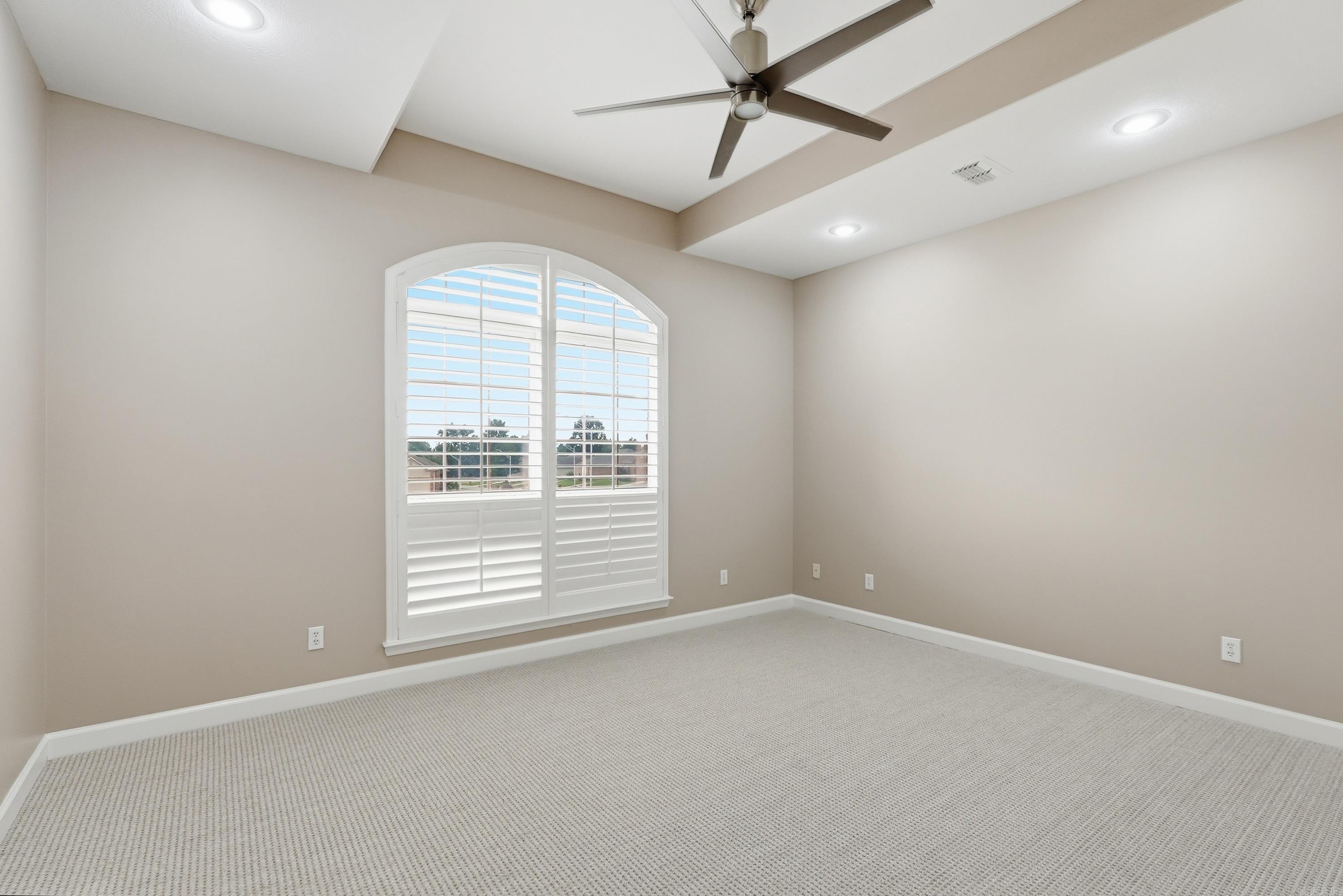 5053 Silver Oak Drive Property Photo 29
