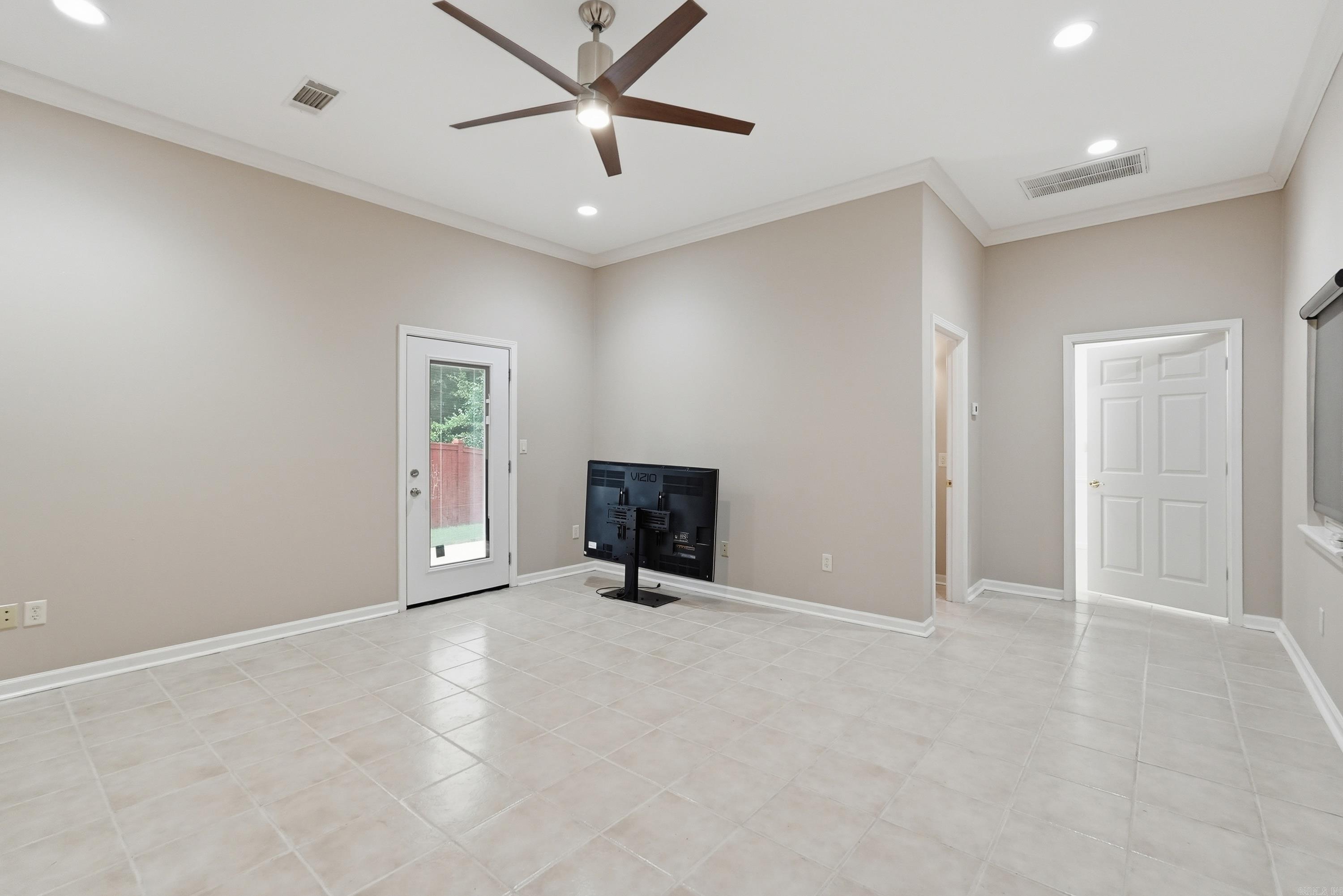 5053 Silver Oak Drive Property Photo 40