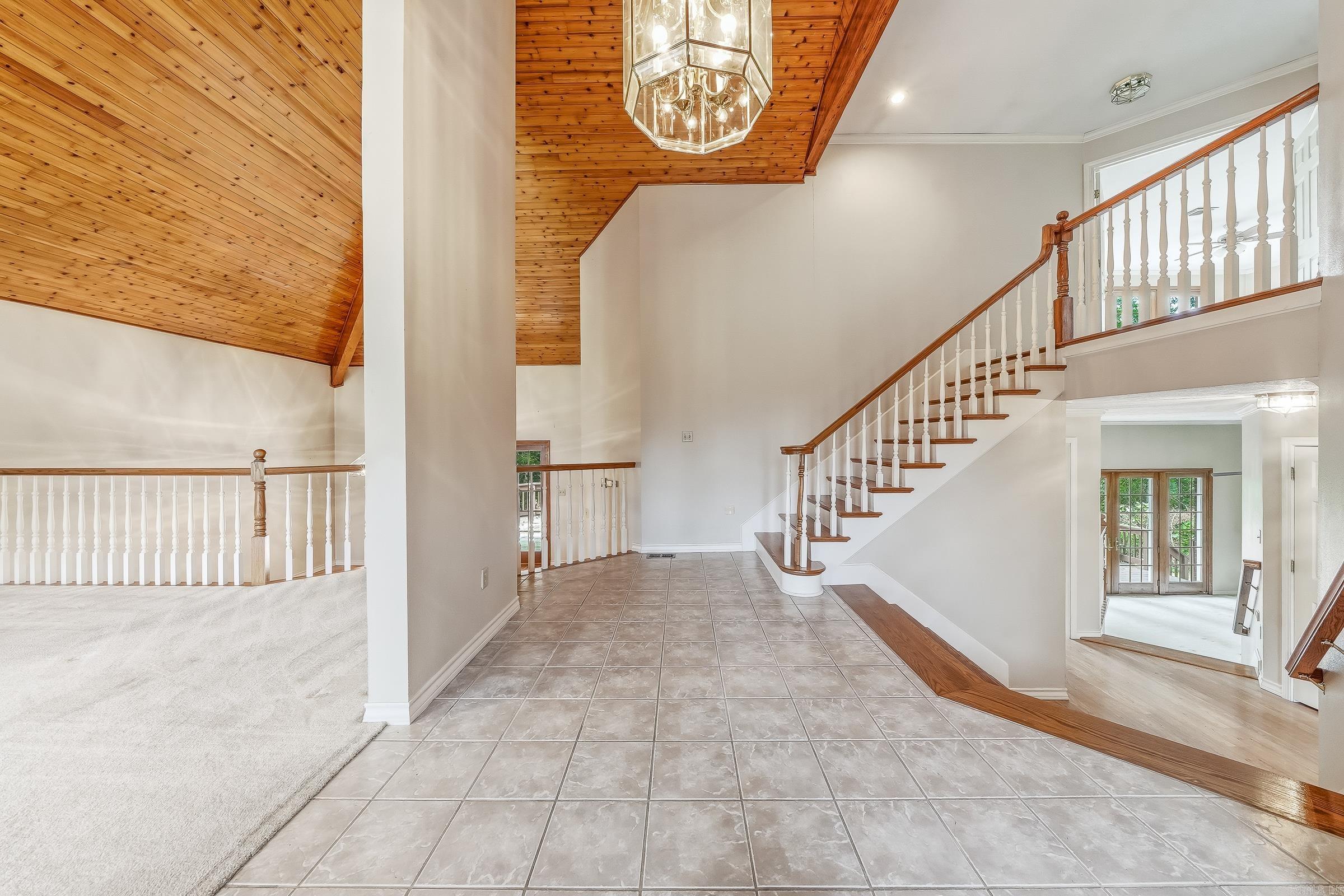 161 White Tail Drive Property Photo 4