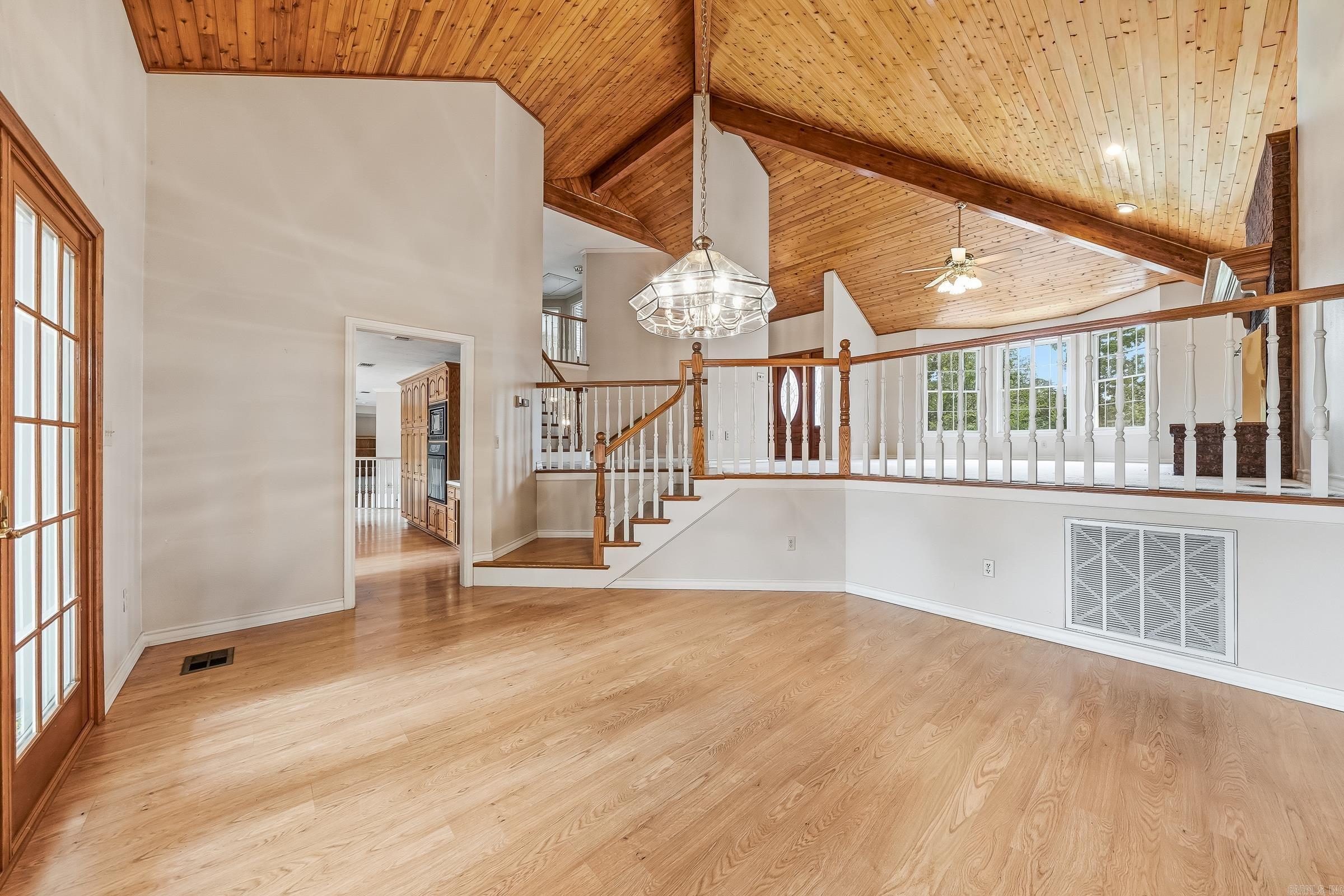 161 White Tail Drive Property Photo 10