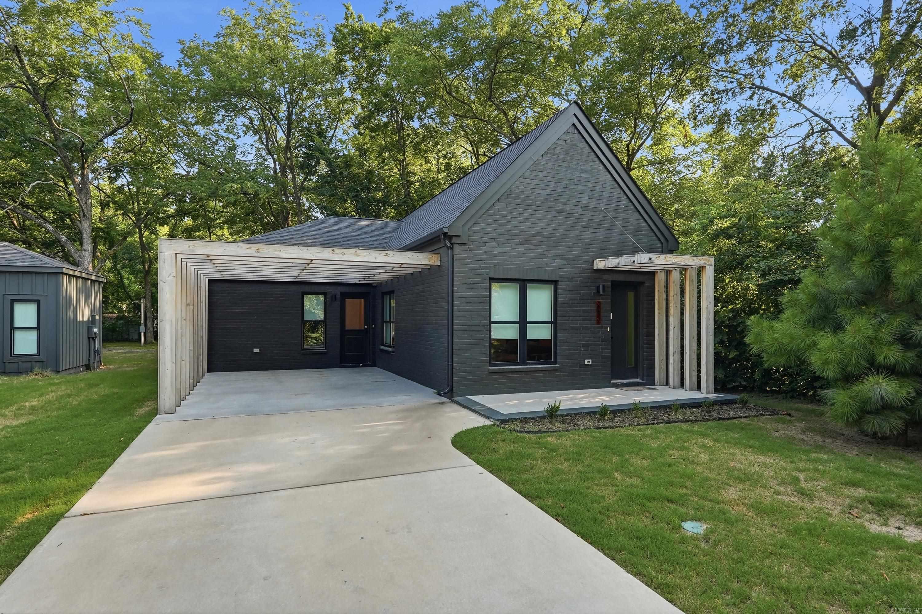 2022 Weems Street Property Photo 1
