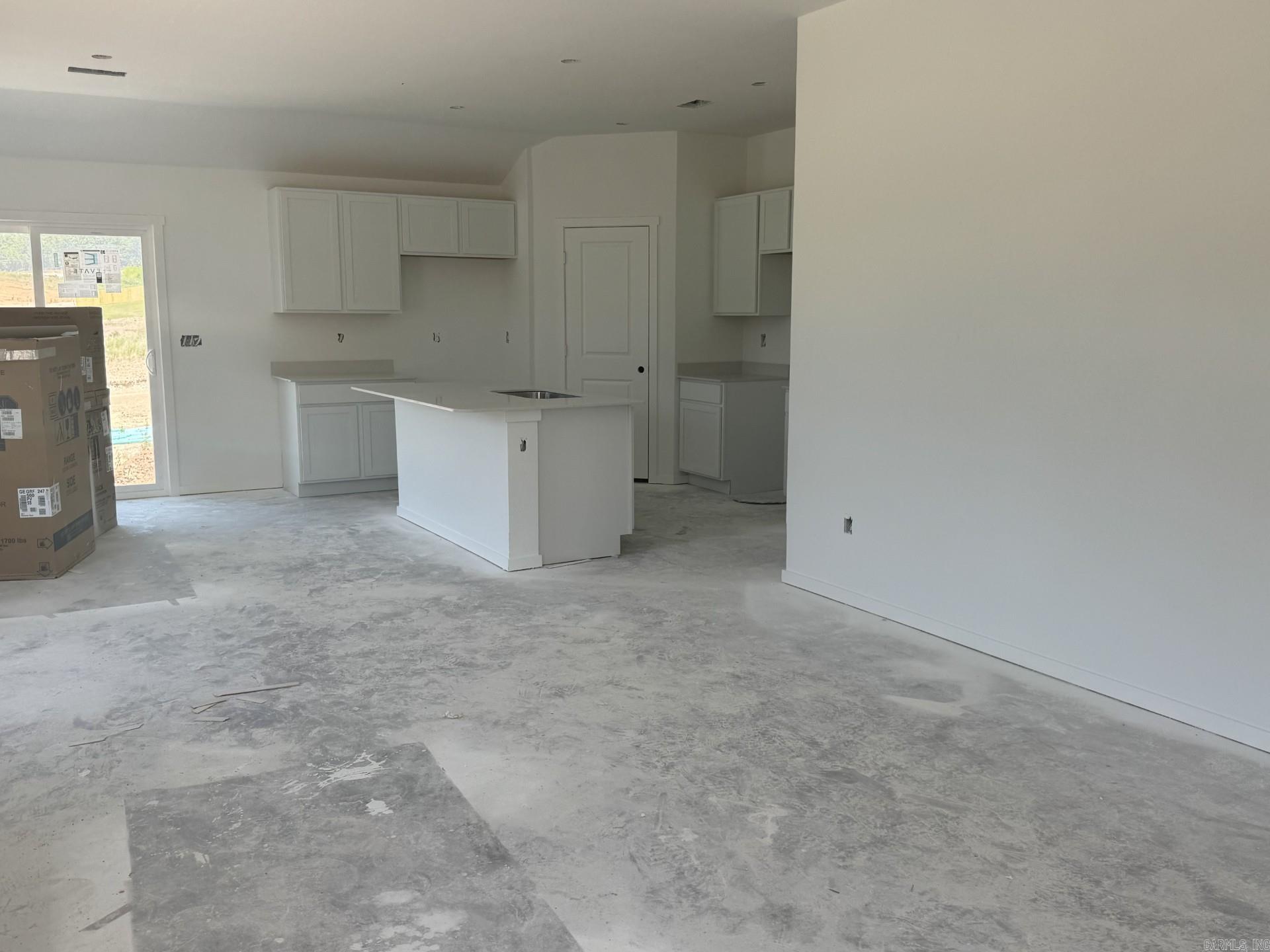 6112 Croft Avenue Property Photo 3