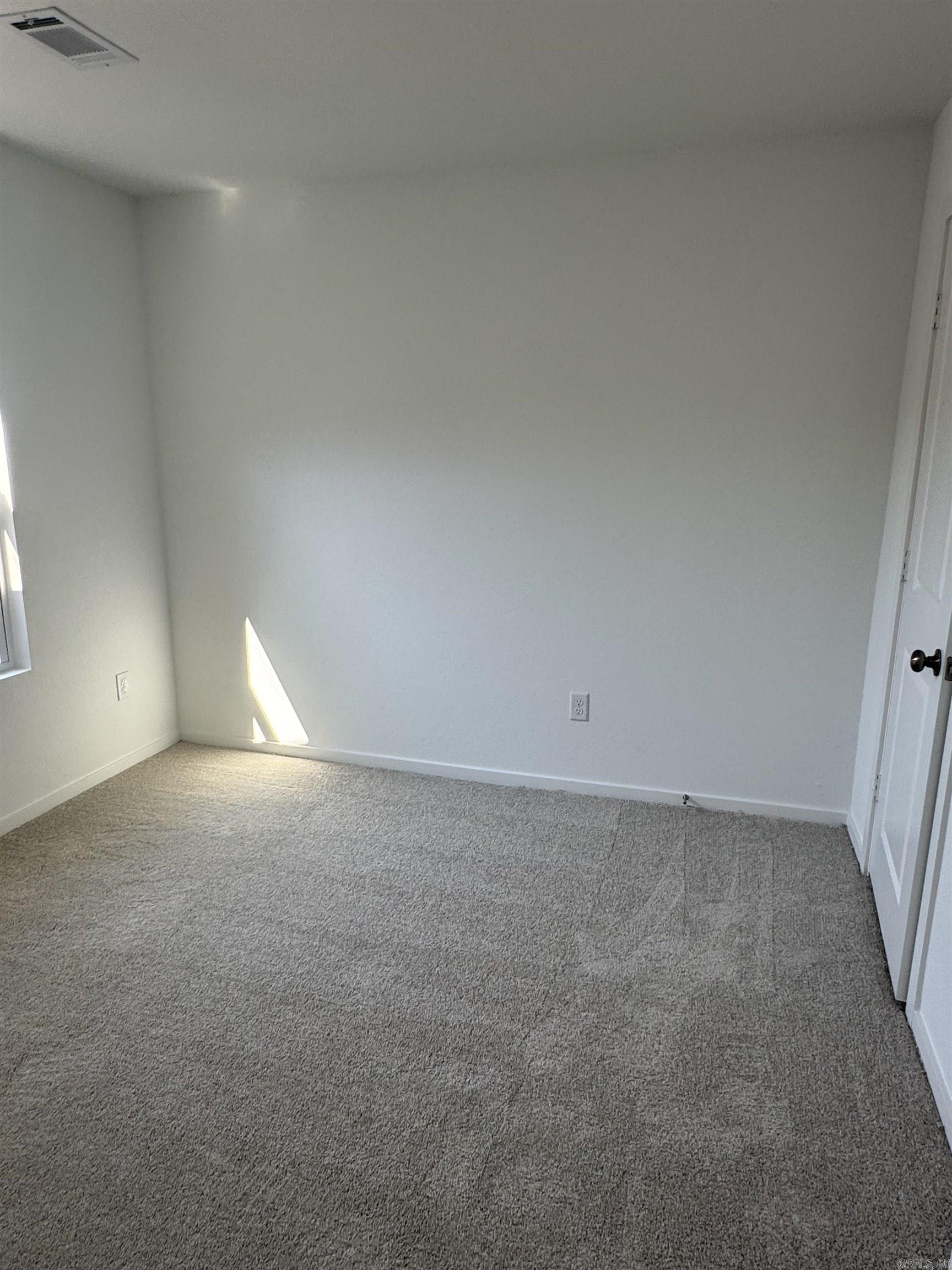 6112 Croft Avenue Property Photo 7