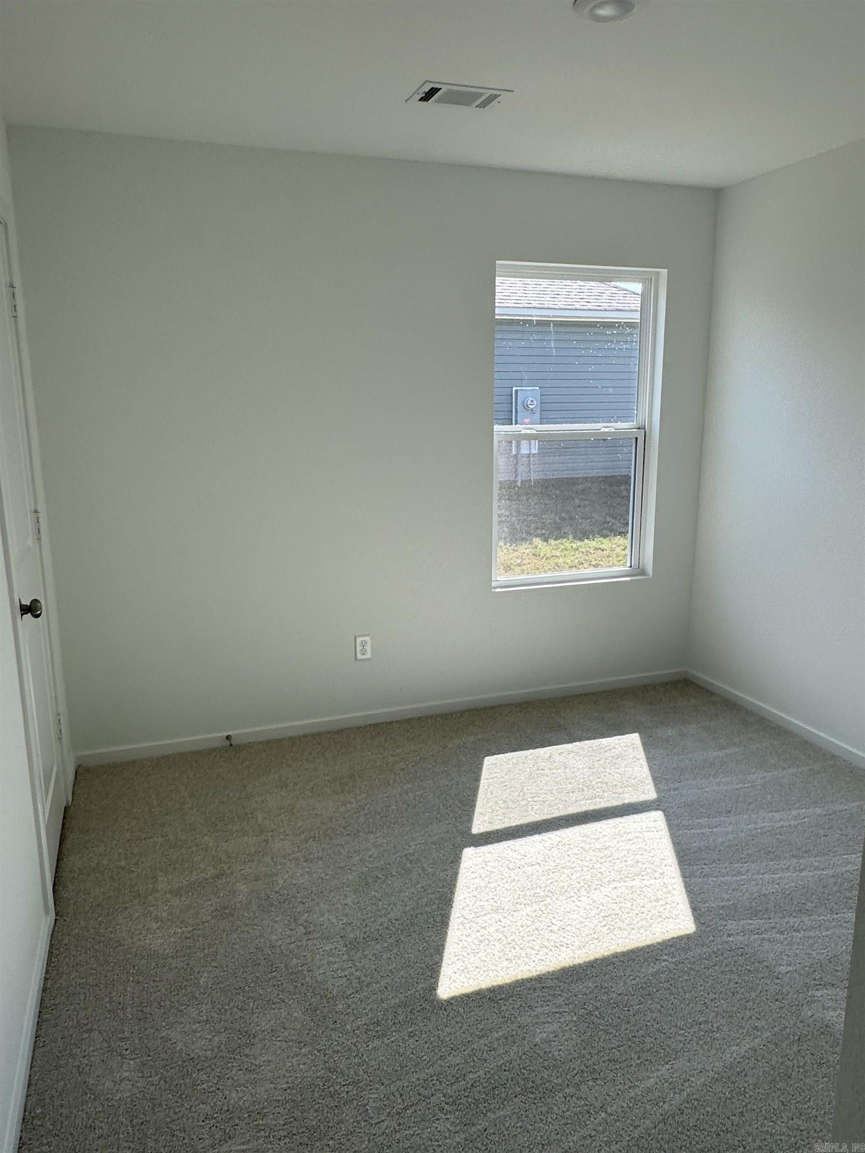 6112 Croft Avenue Property Photo 8