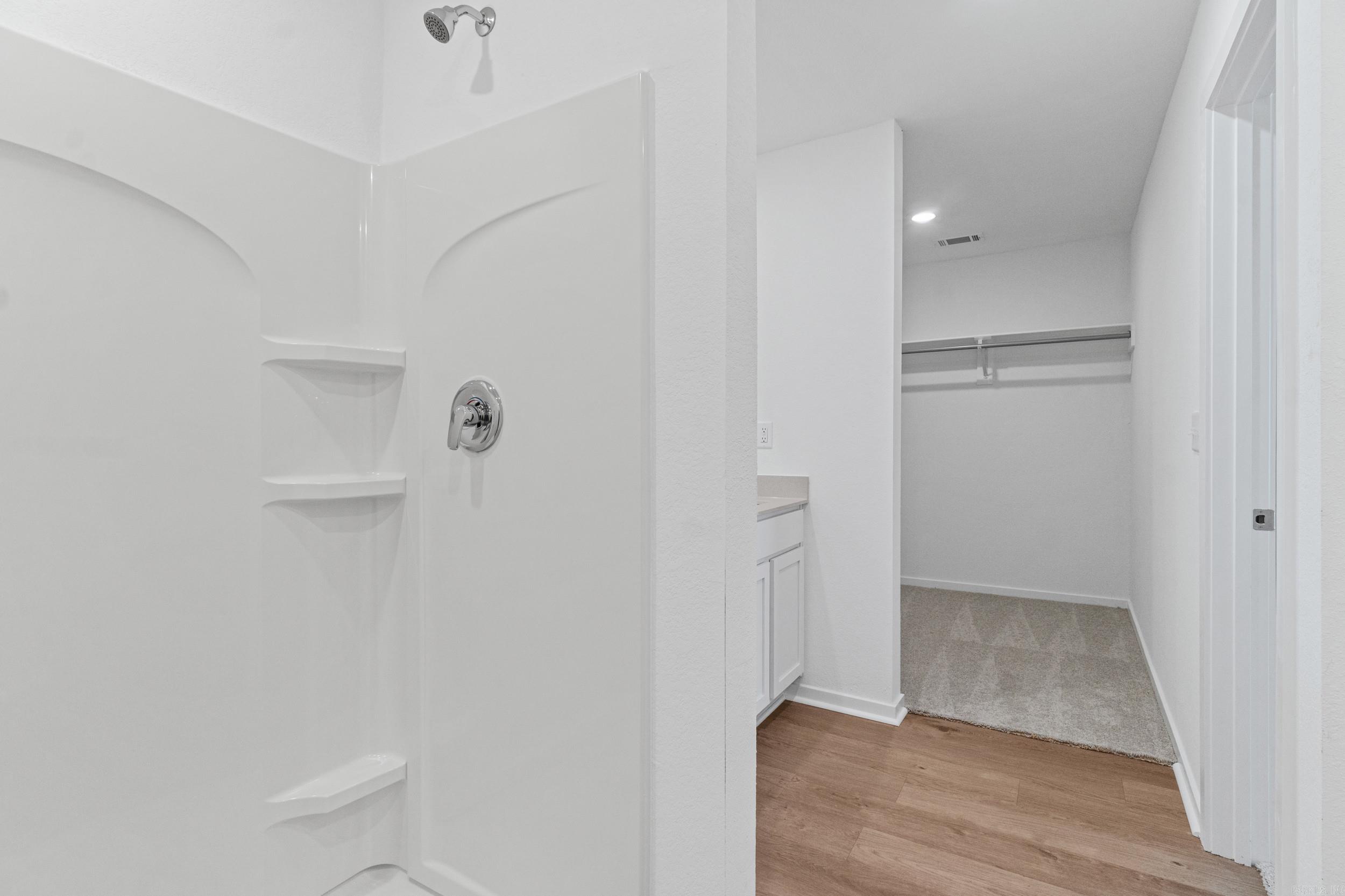 6112 Croft Avenue Property Photo 21