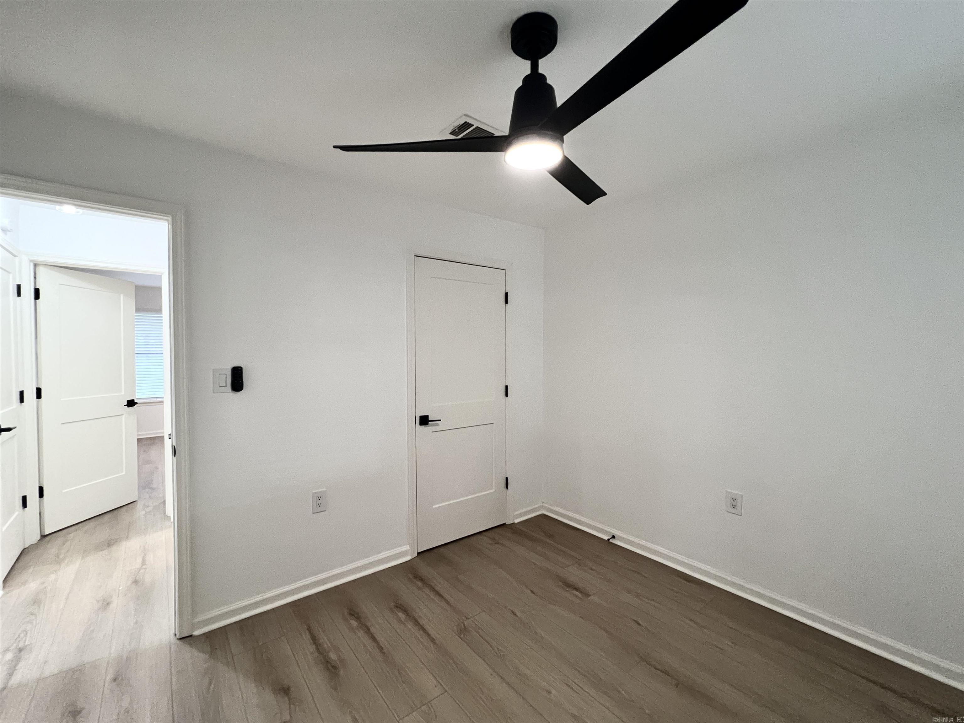 11612 Warren Road Property Photo 22