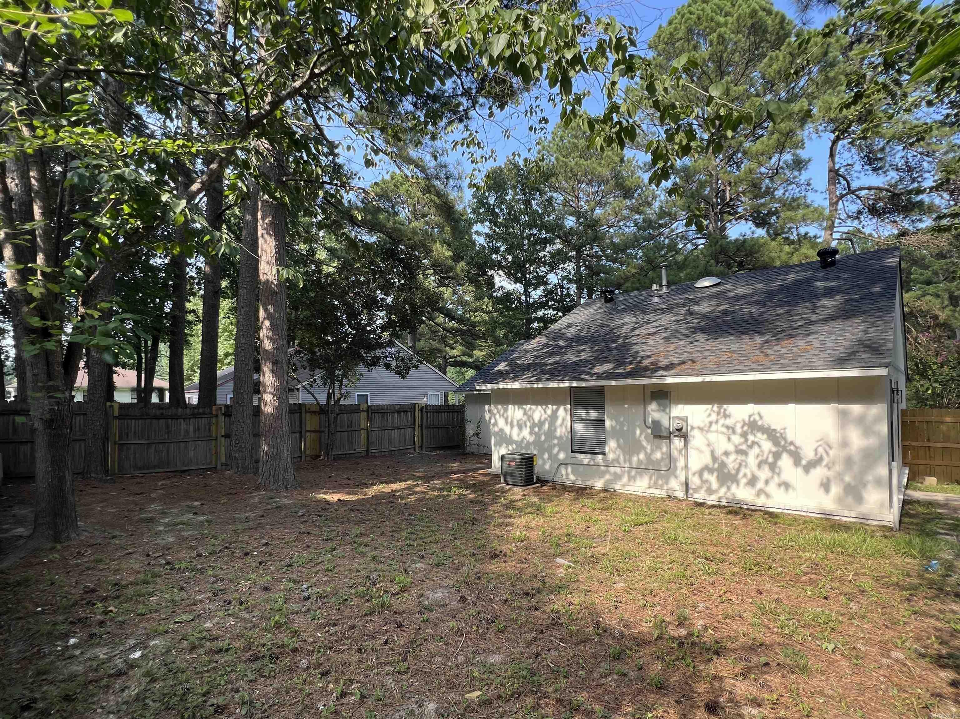 11612 Warren Road Property Photo 37