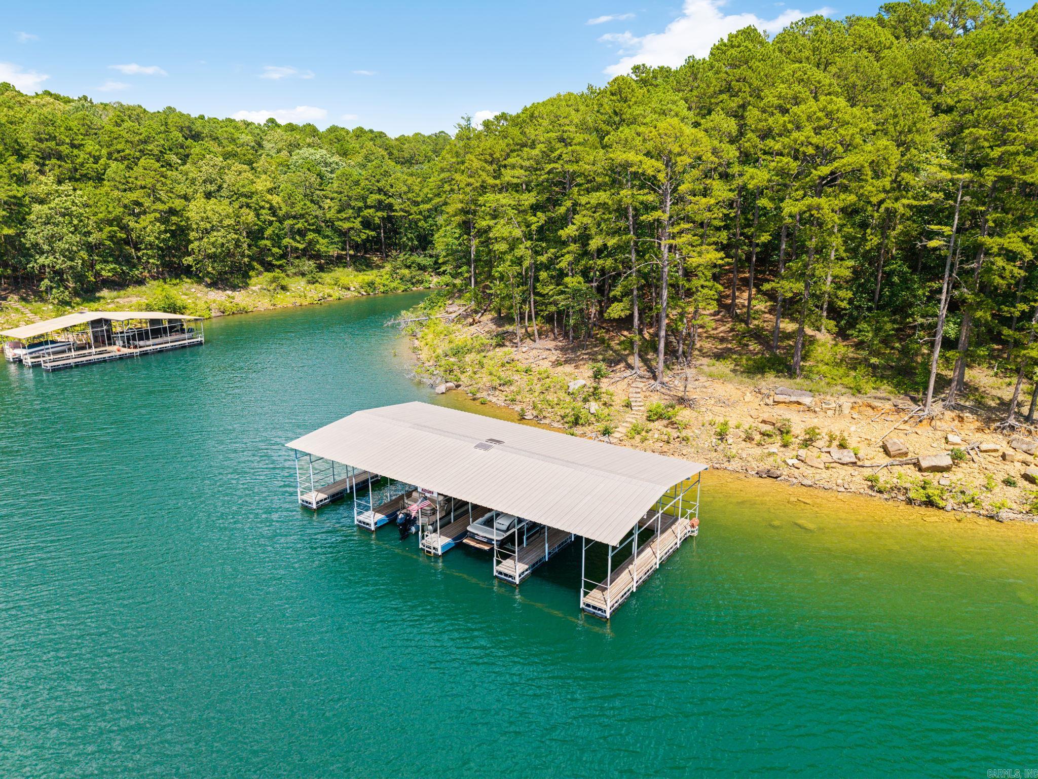 1580 Tannenbaum Road Property Photo 4