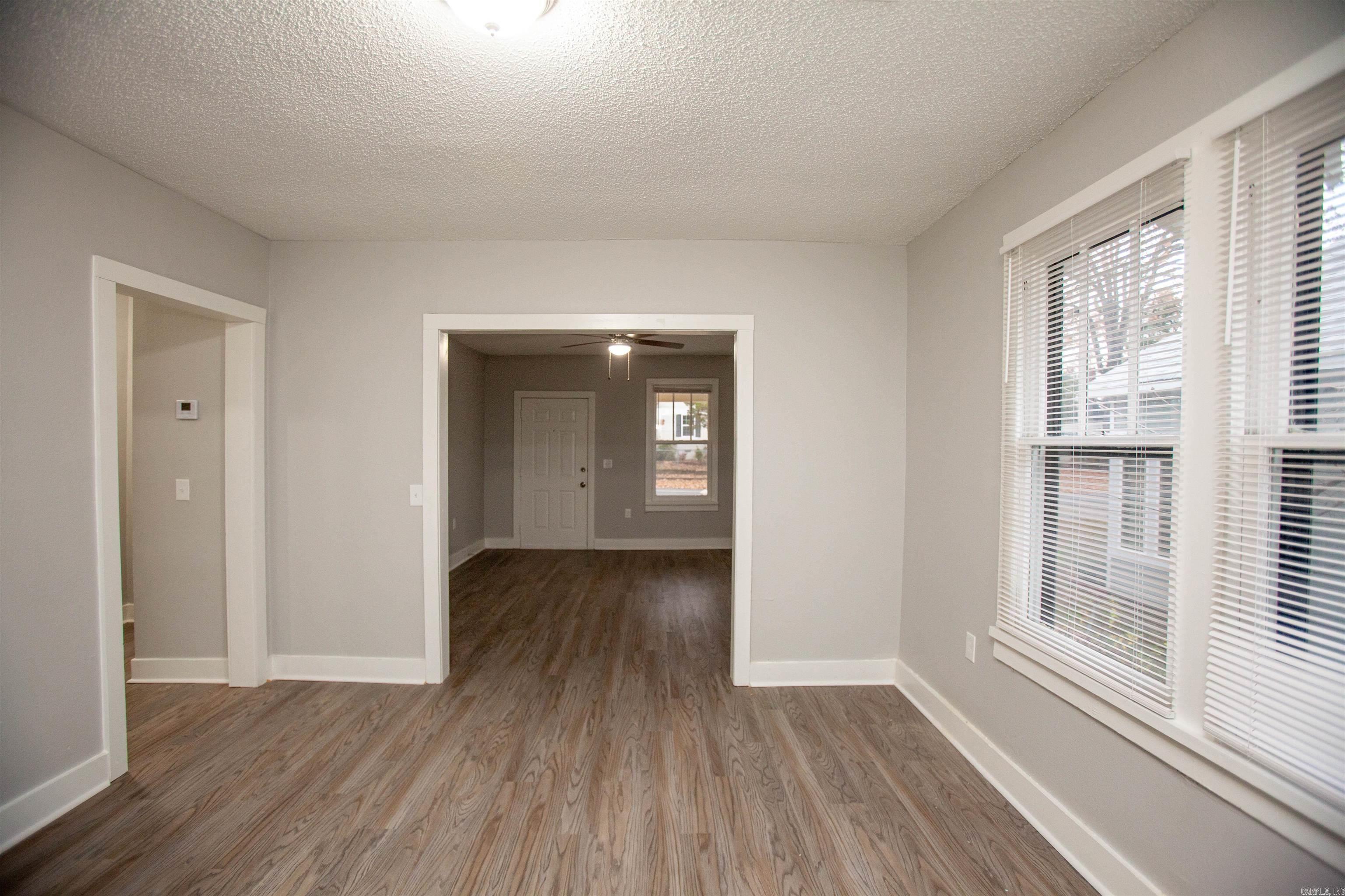 1415 S Cedar St Property Photo 3