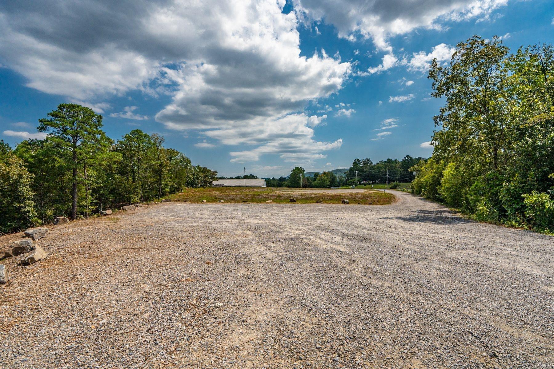 736 (10k-sf) Mid America Boulevard Property Photo 5