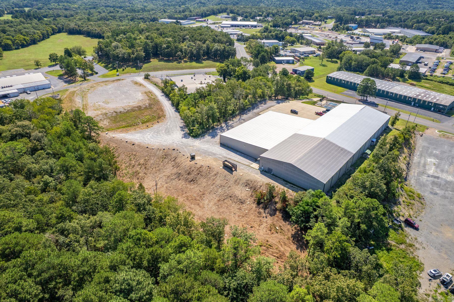 736 (5k-sf) Mid America Boulevard Property Photo 6