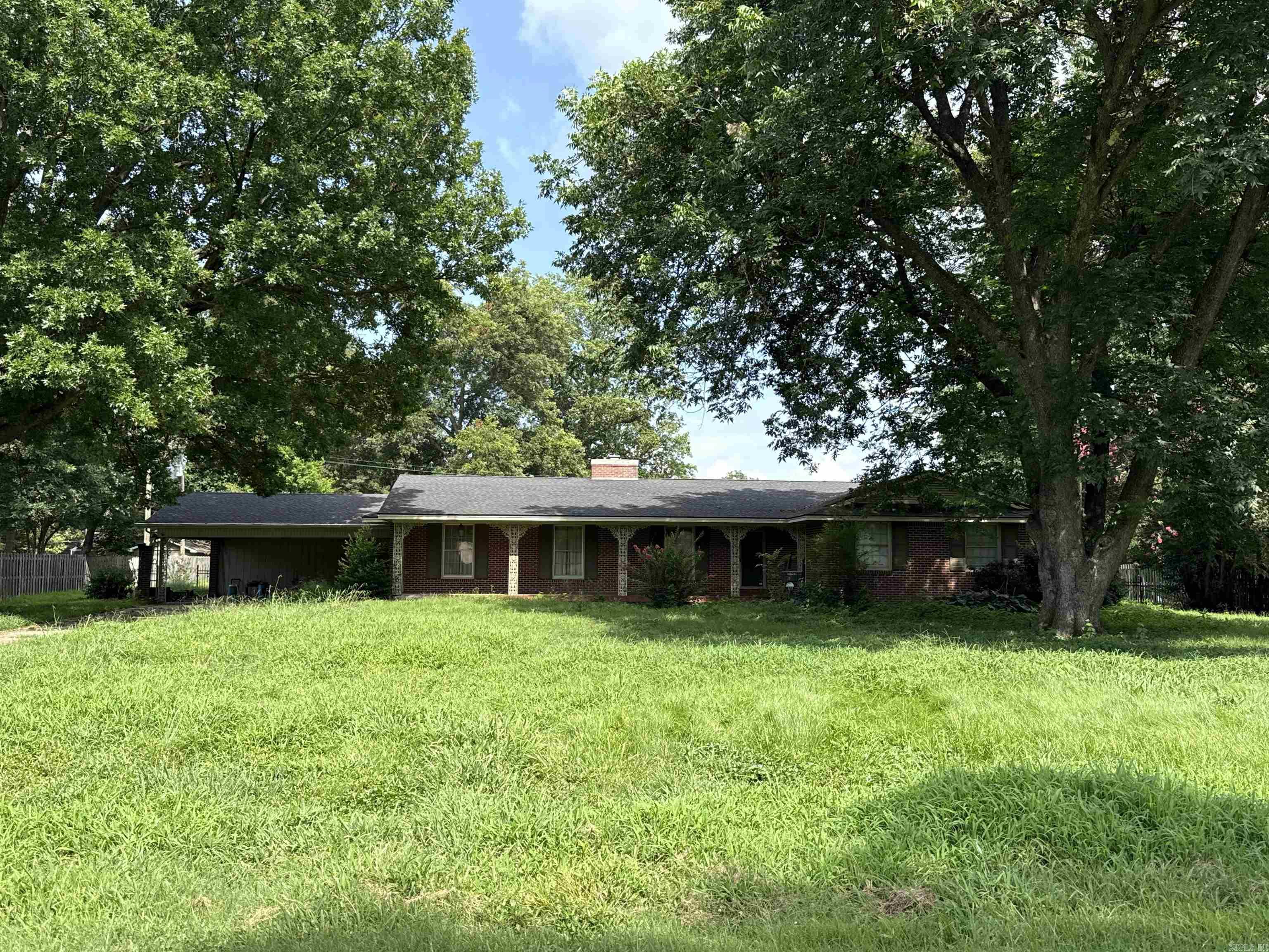 123 East Drive
