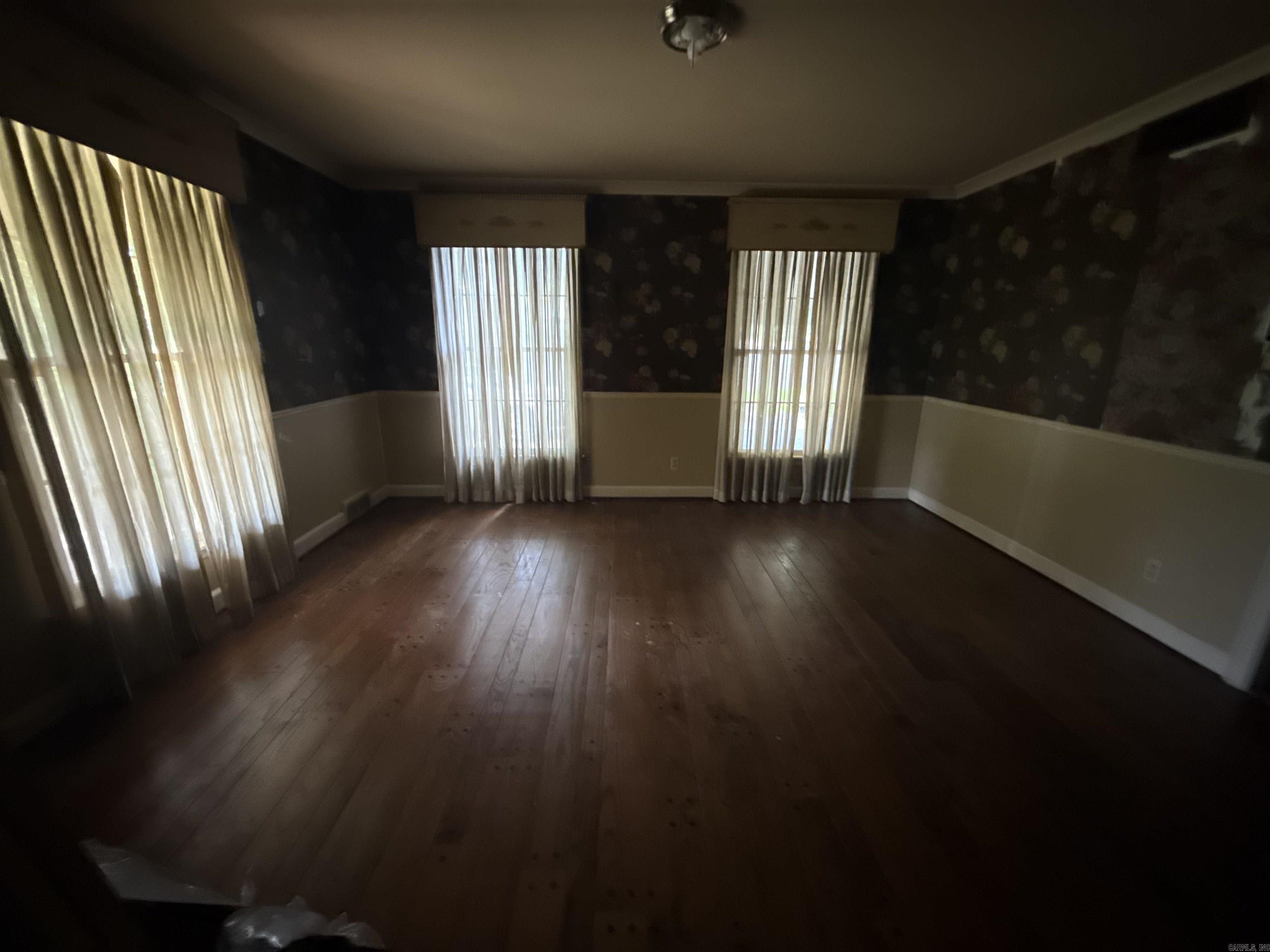 123 East Drive Property Photo 6