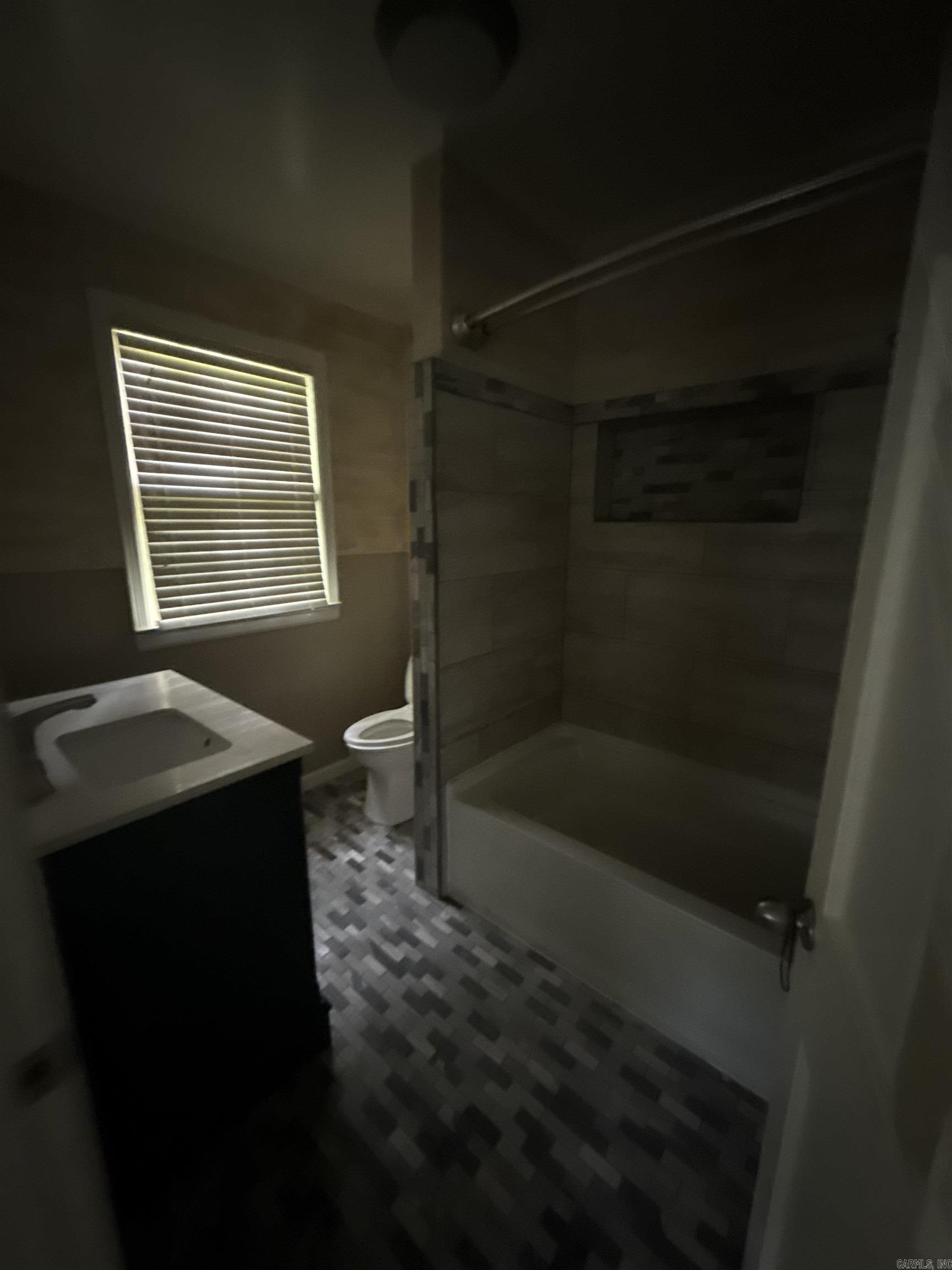 123 East Drive Property Photo 18