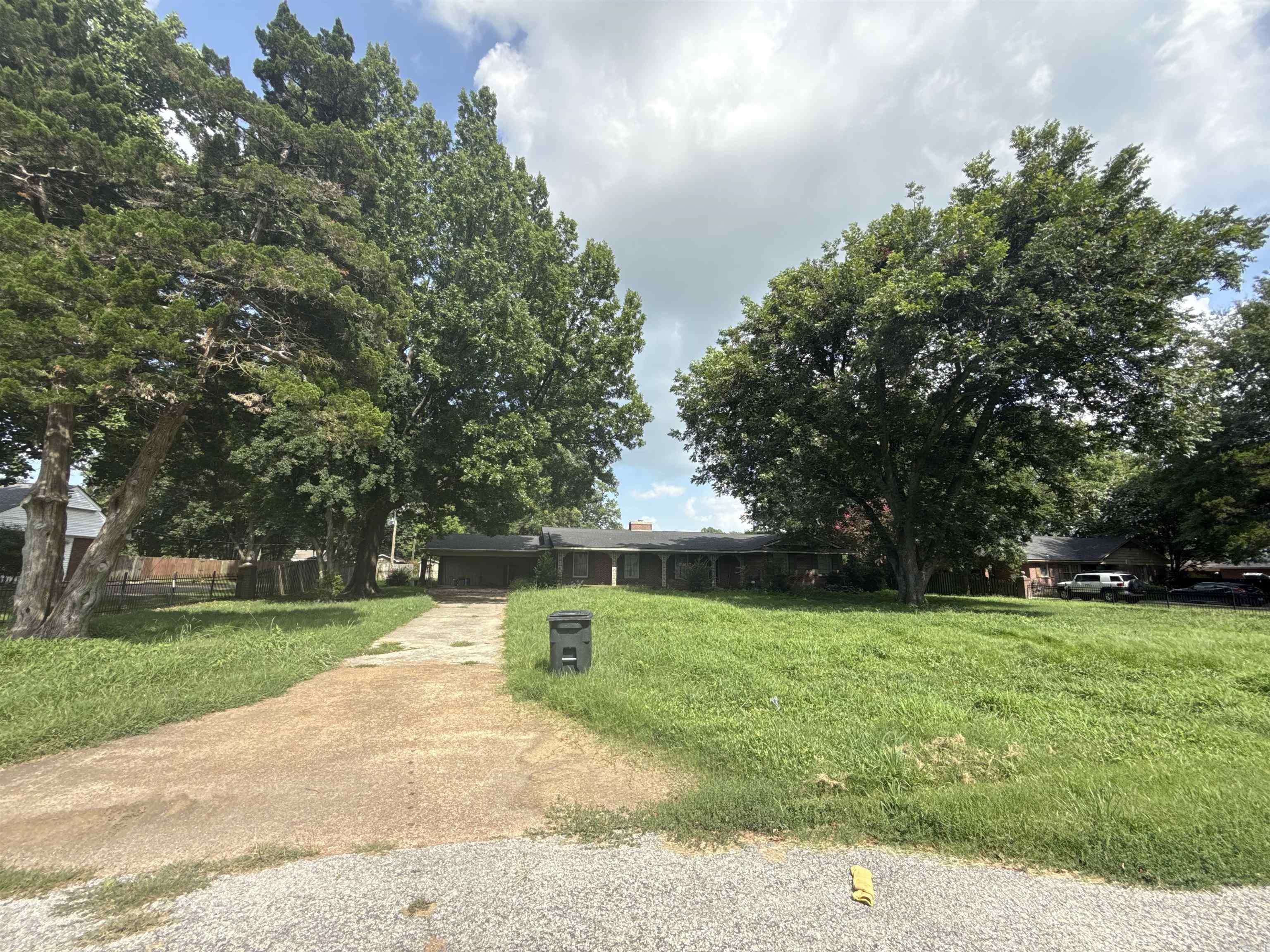 123 East Drive Property Photo 21