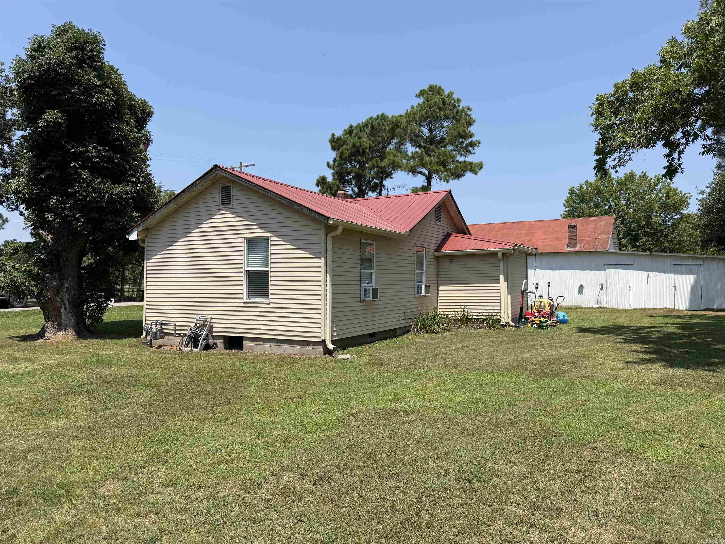 1205 S Dodd Street Property Photo 5