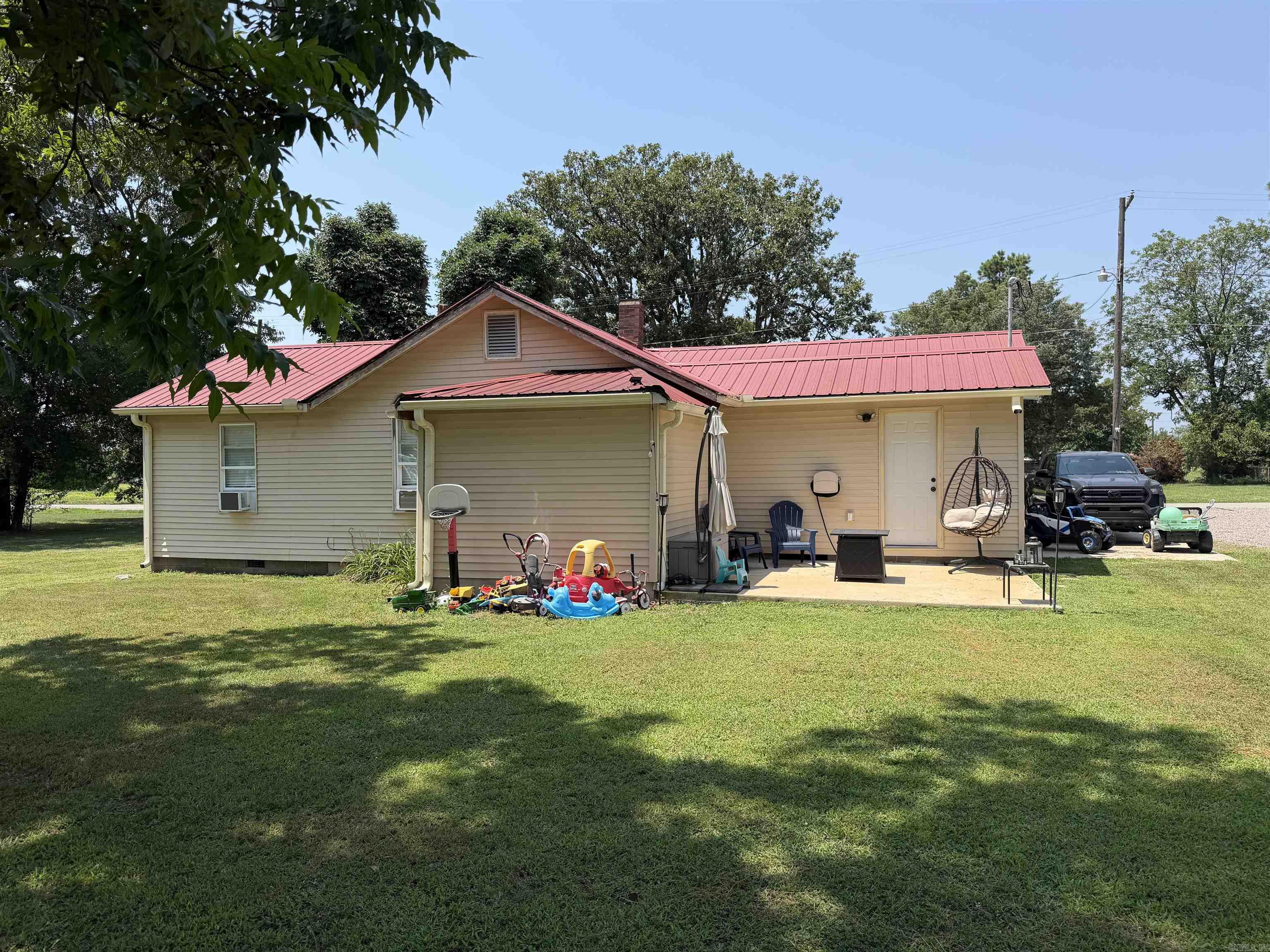 1205 S Dodd Street Property Photo 6