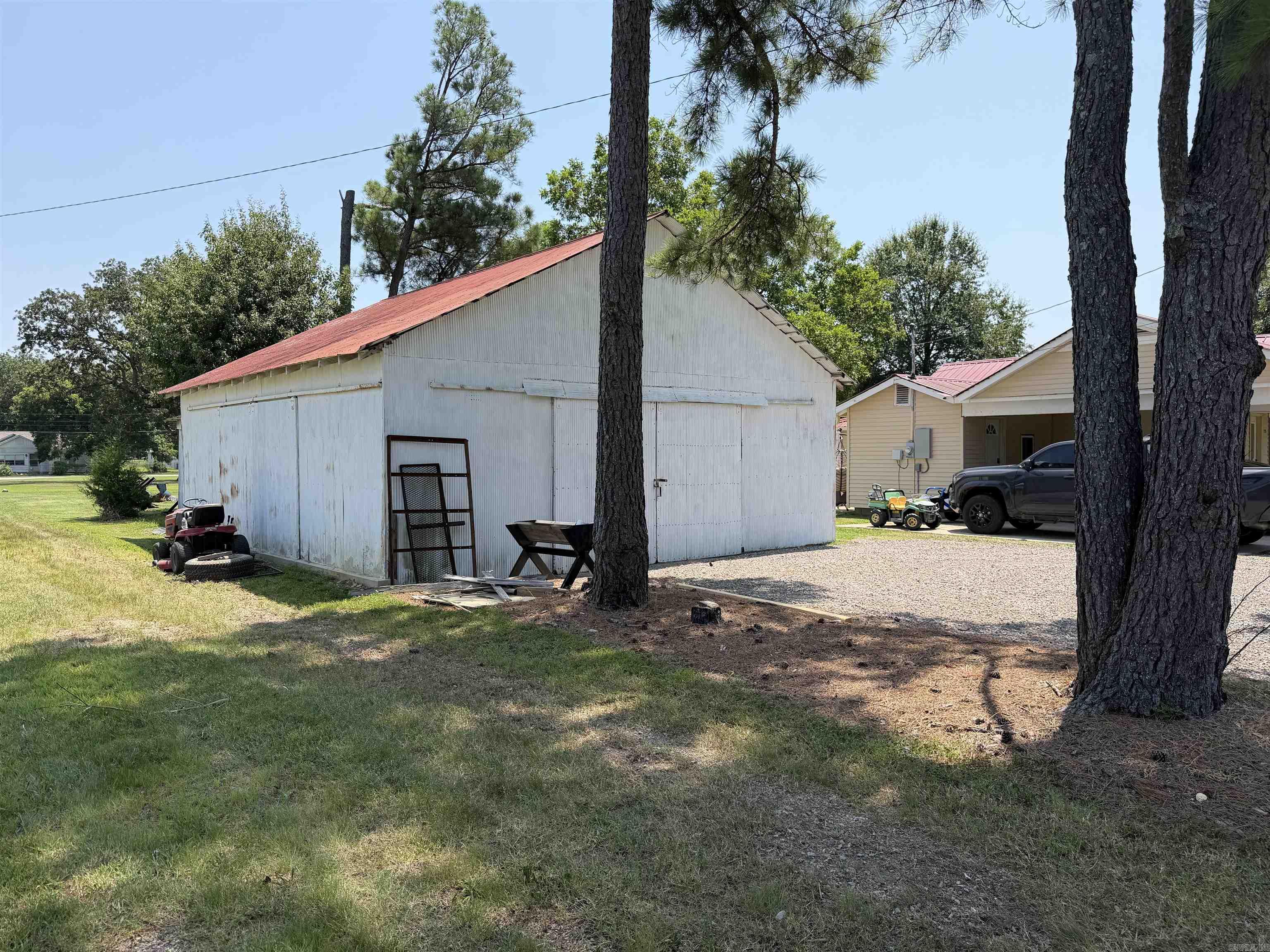 1205 S Dodd Street Property Photo 10