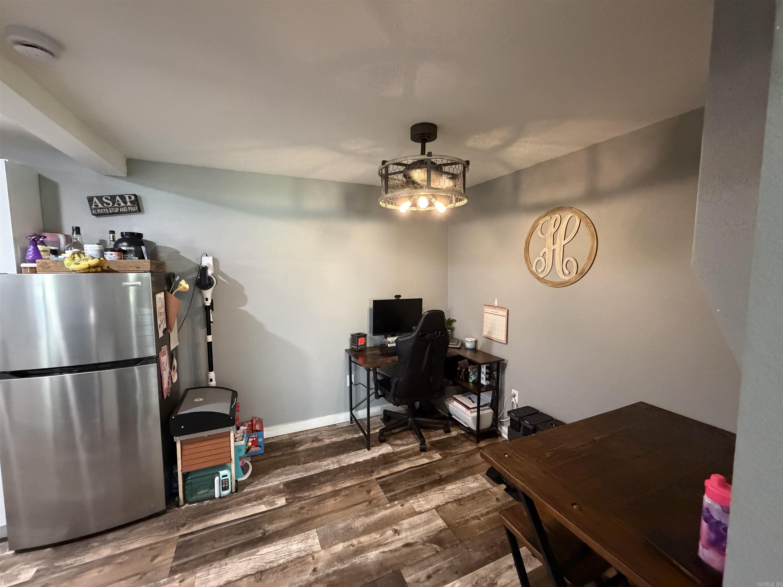 1205 S Dodd Street Property Photo 18
