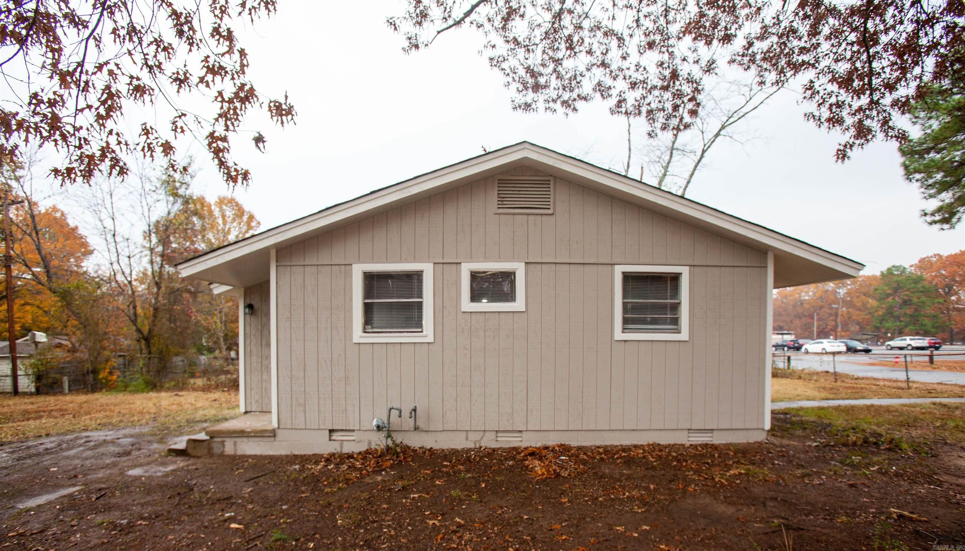 7124 Twin Oaks Rd Property Photo 12