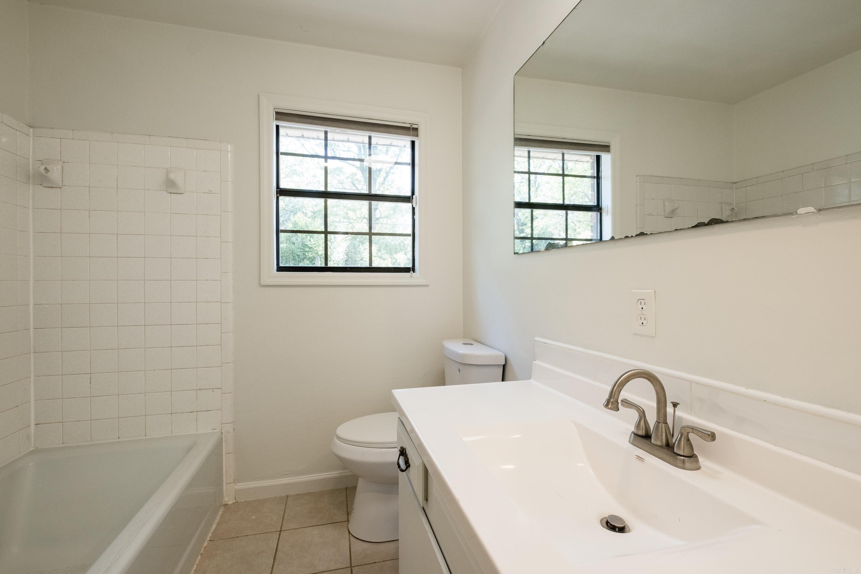 4200 Edgemere Property Photo 32