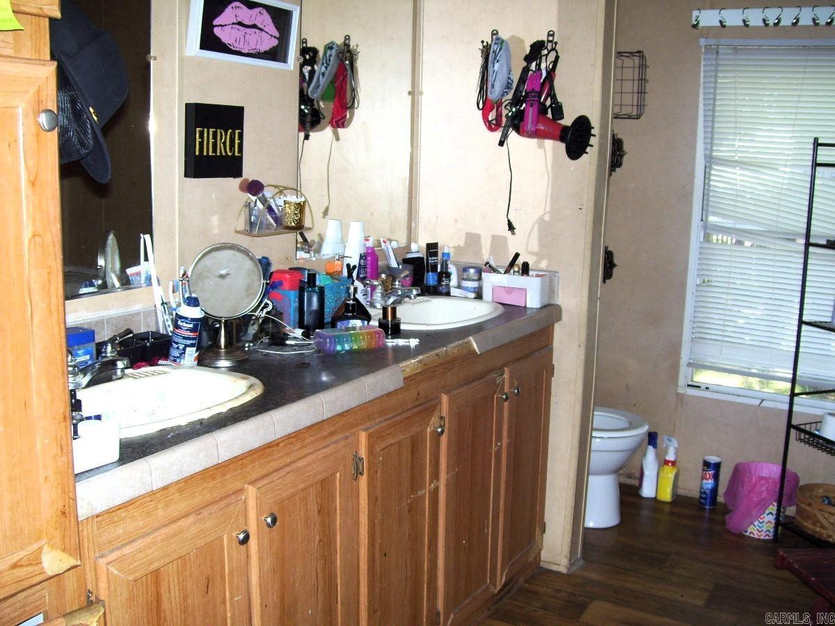 1652 N Constitution Avenue Property Photo 8
