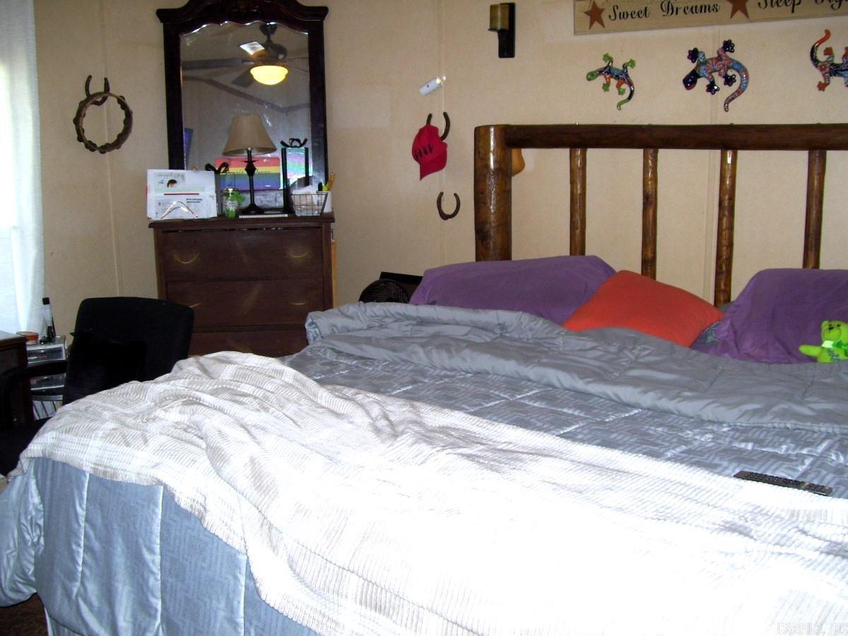 1652 N Constitution Avenue Property Photo 9