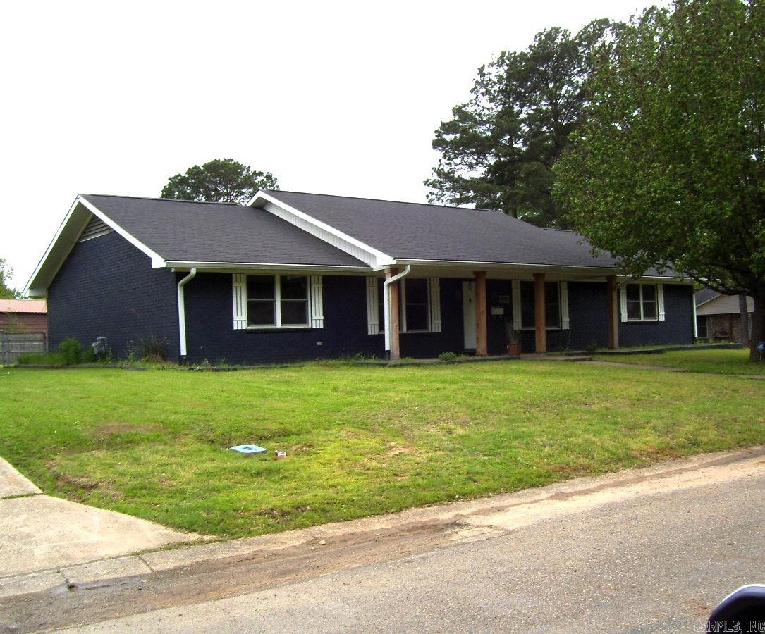 1511 Leona Drive Property Photo 3