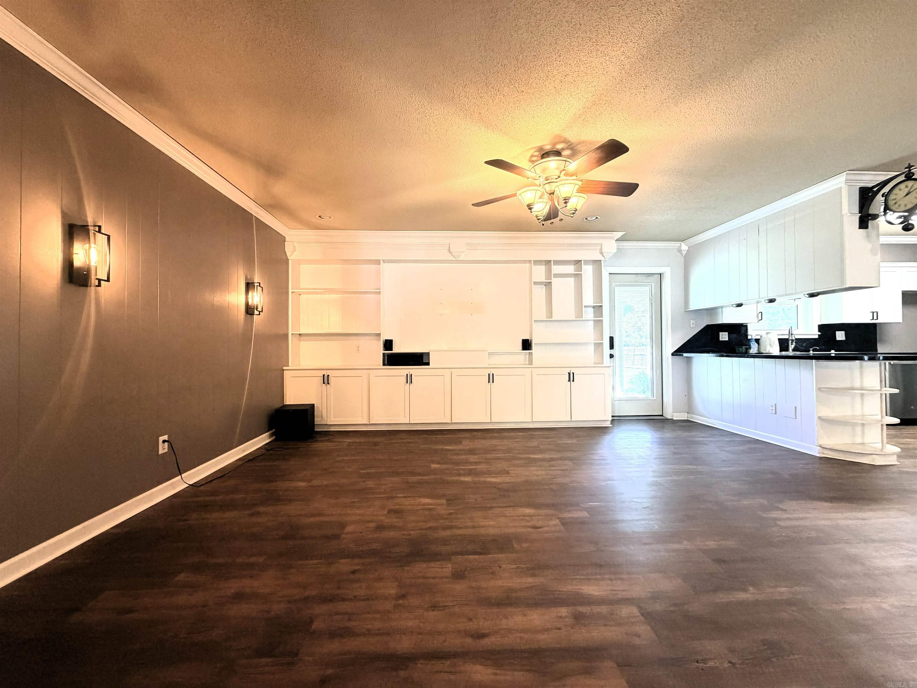 1511 Leona Drive Property Photo 6