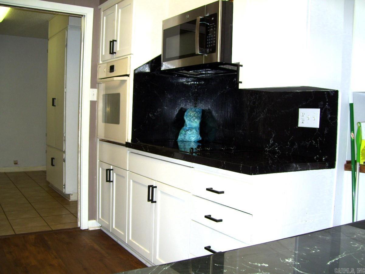 1511 Leona Drive Property Photo 7