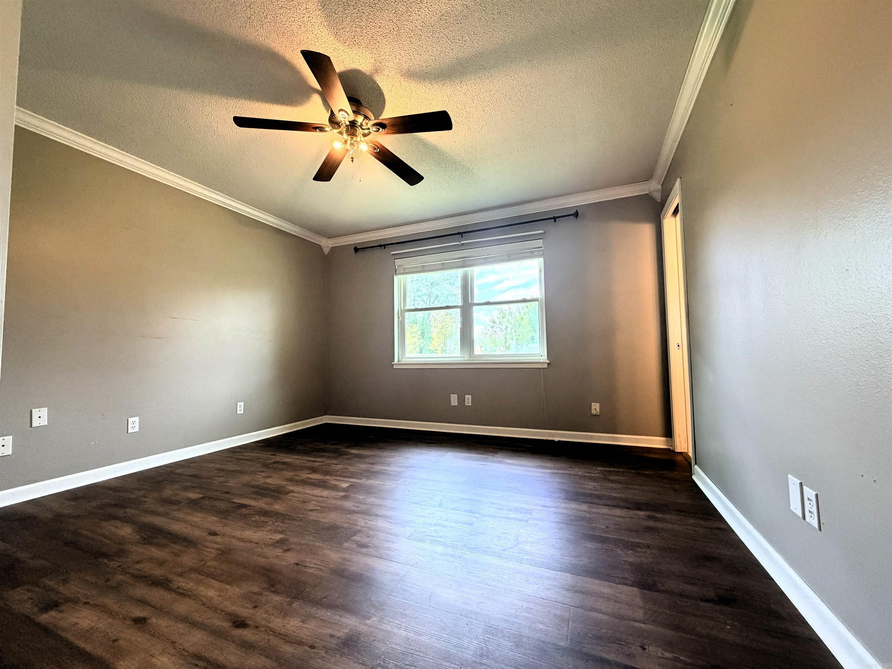 1511 Leona Drive Property Photo 11