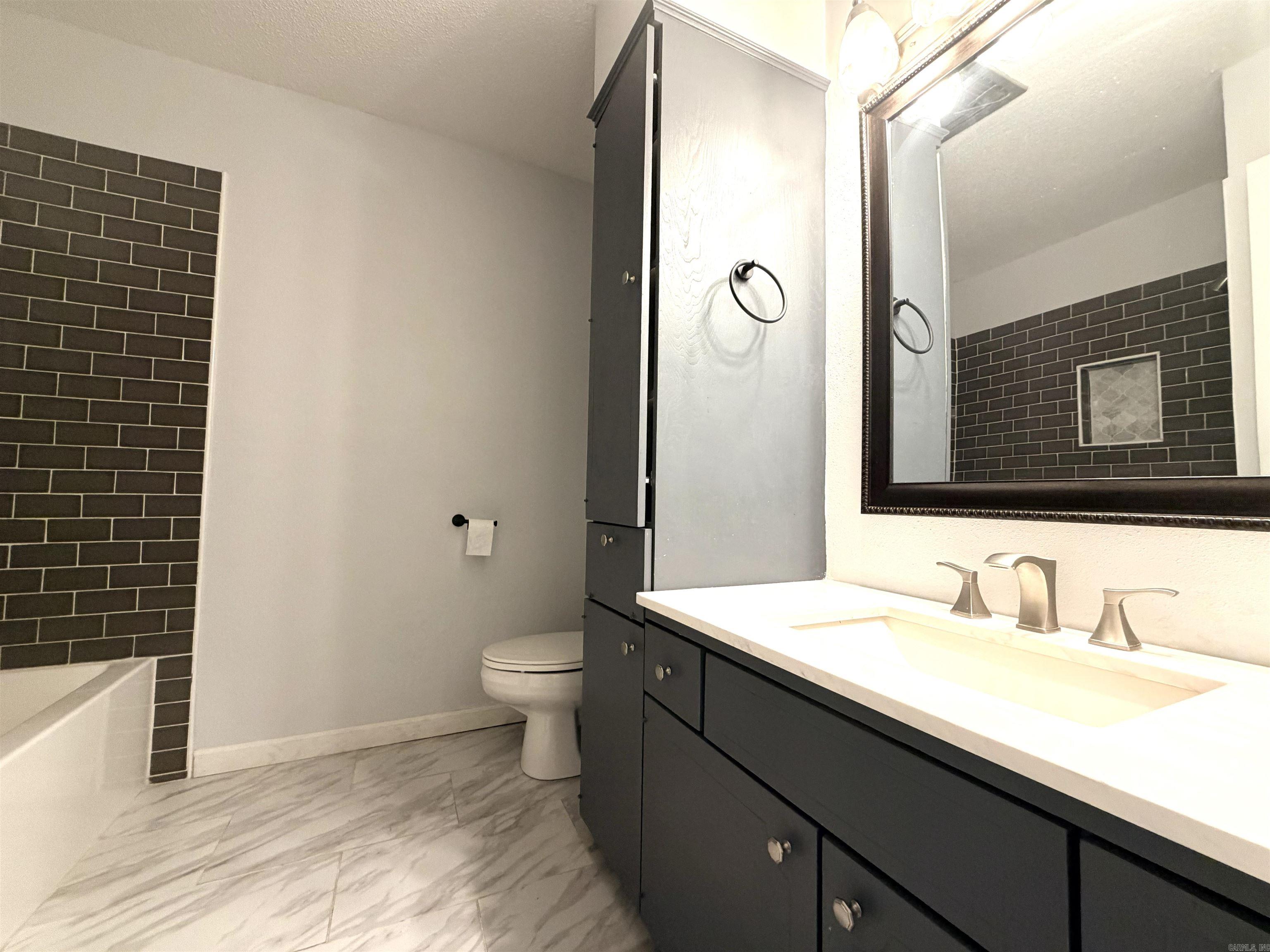 1511 Leona Drive Property Photo 14
