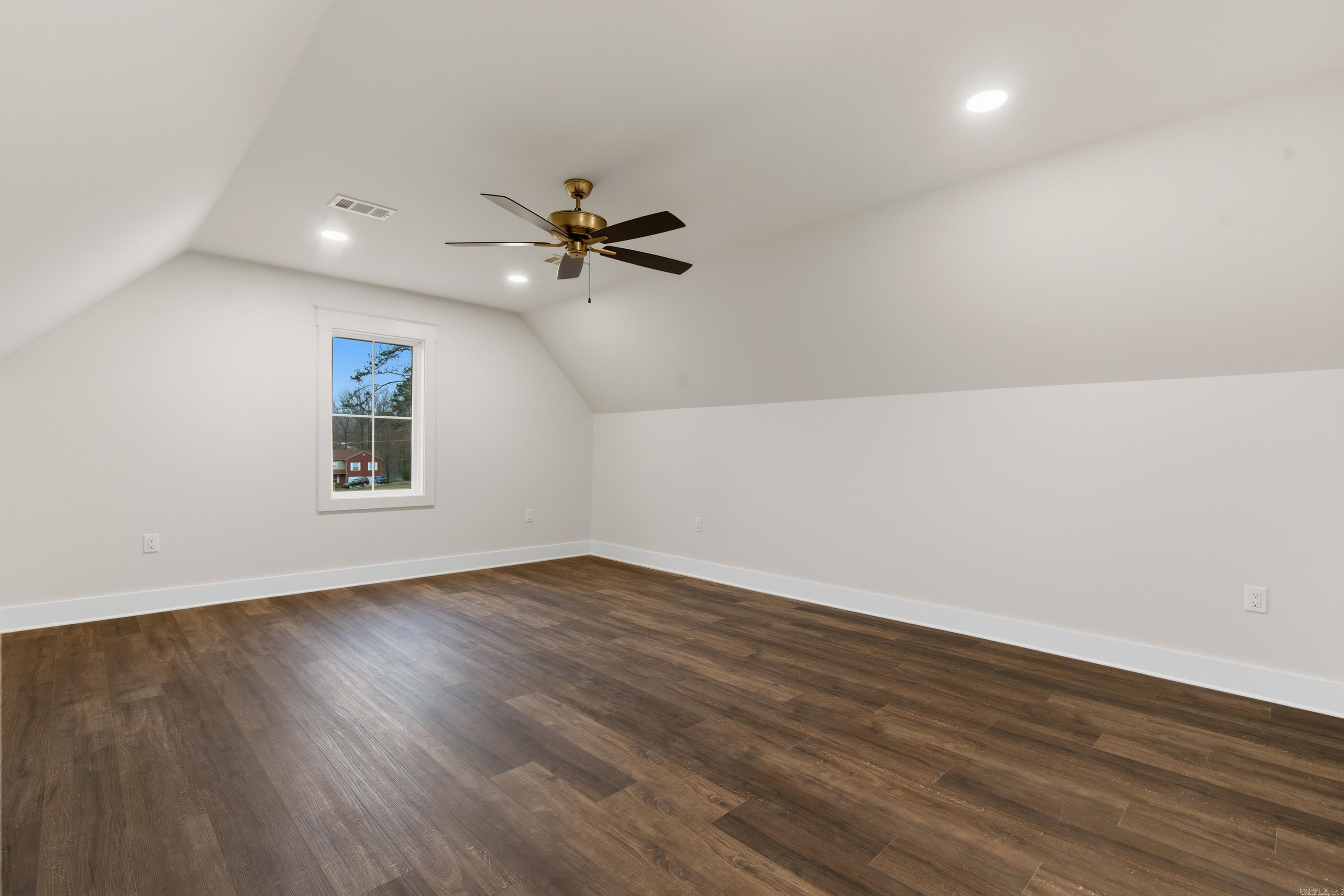 271 Frontier Trail Property Photo 30