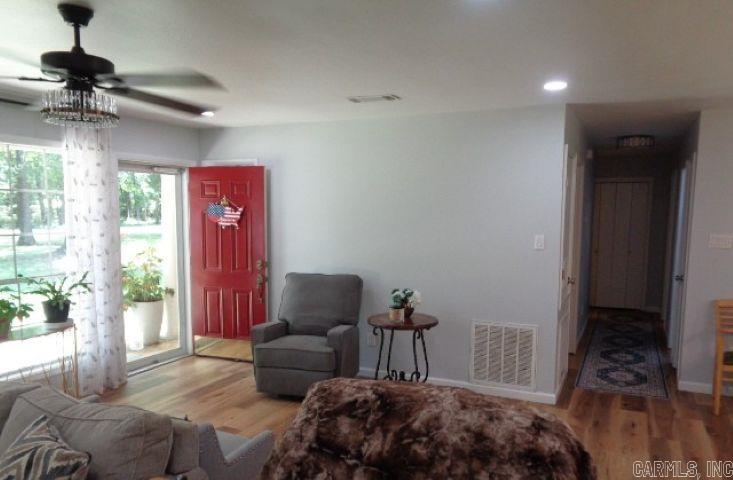 15808 Chicot Road Property Photo 4