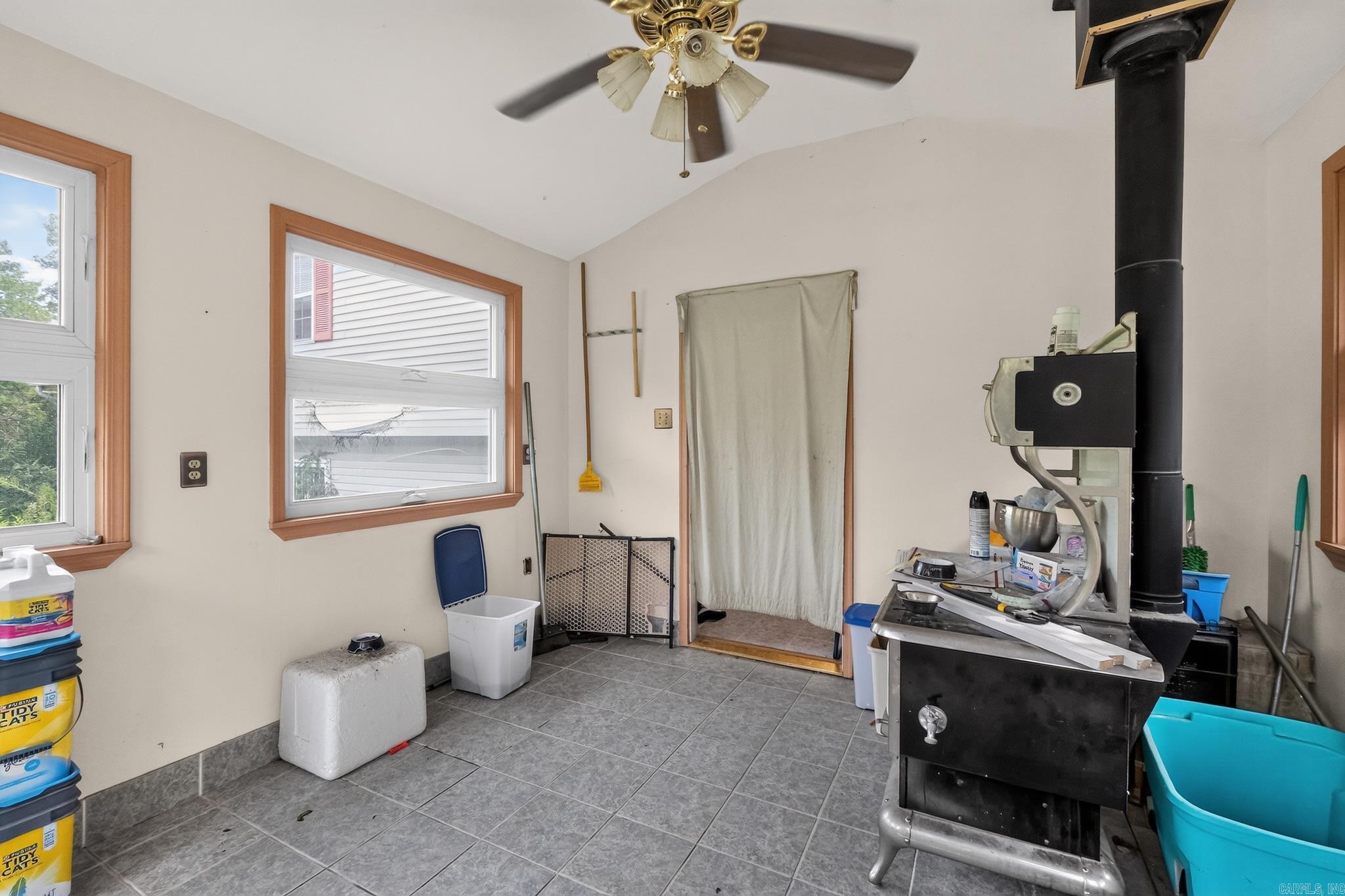 240 Ranchette Village Loop Property Photo 12