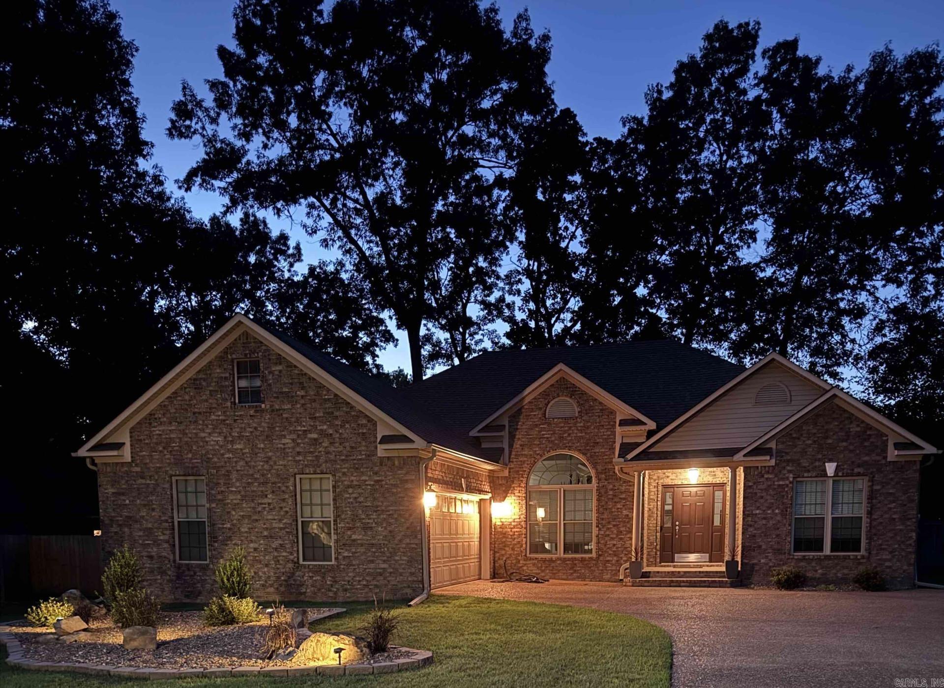 885 Copperfield Cv Cove Property Photo 1
