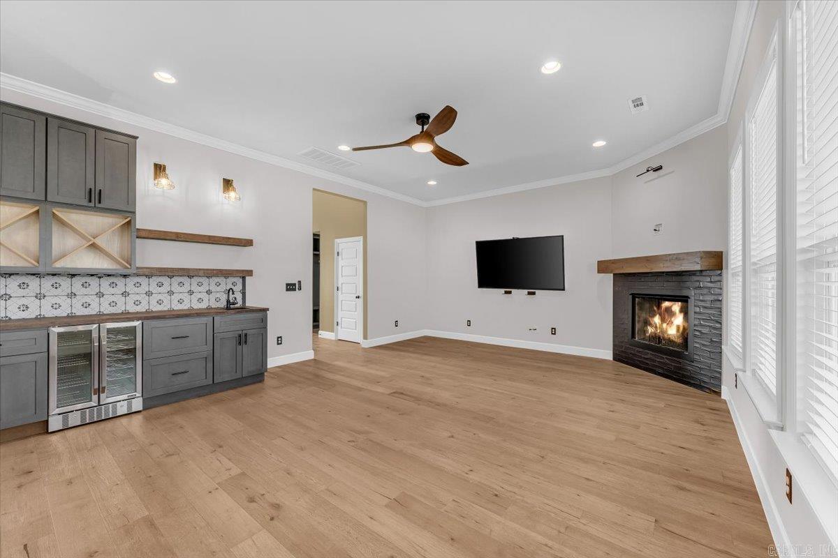 1813 Salmon Street Property Photo 8