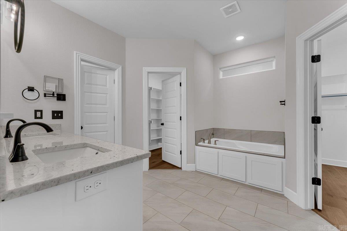 1813 Salmon Street Property Photo 25