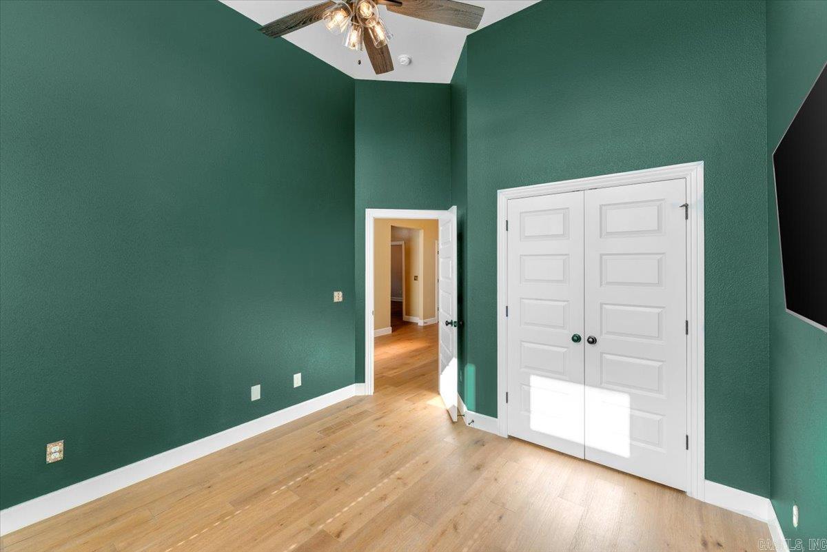 1813 Salmon Street Property Photo 32