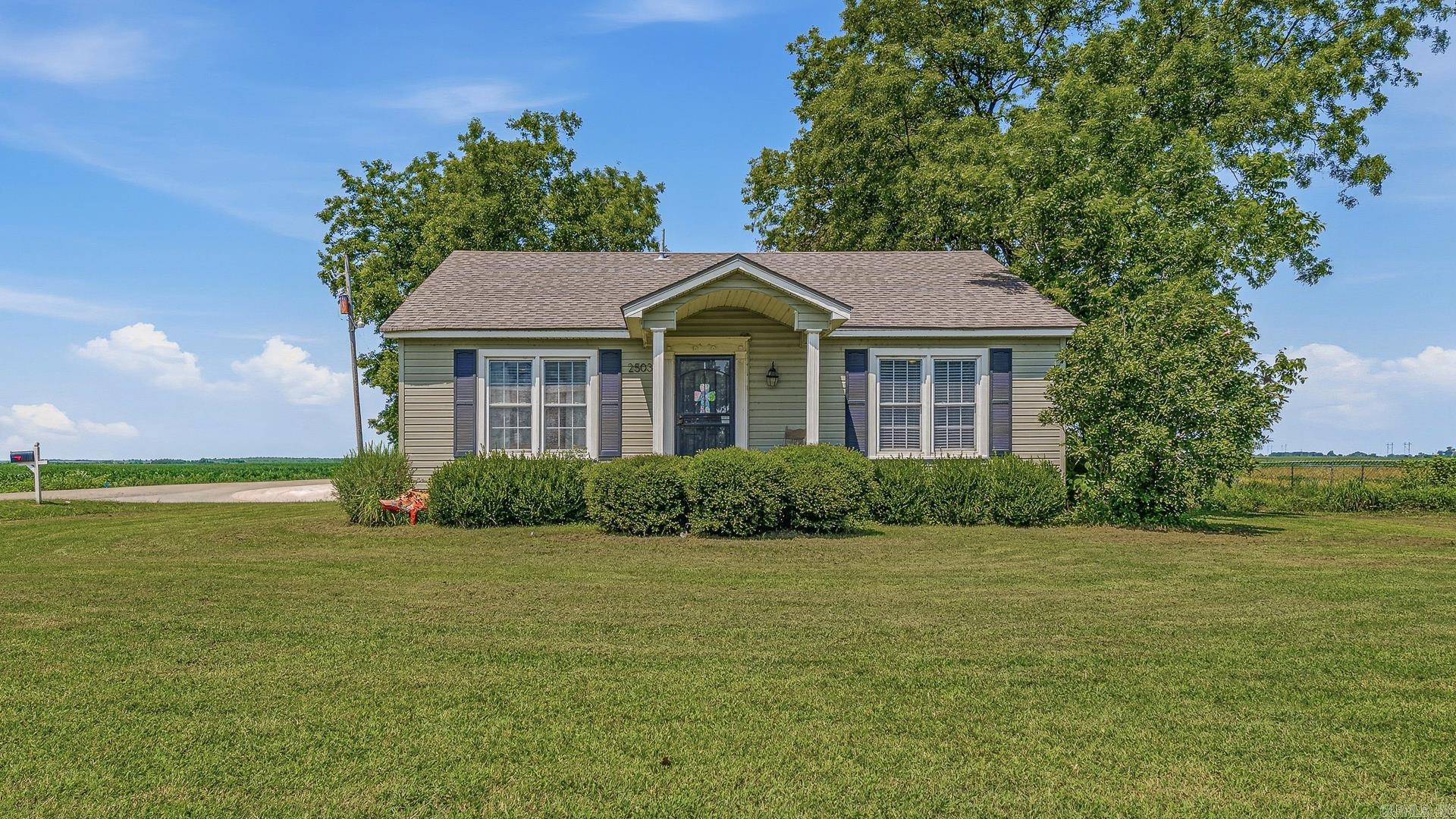 2503 N Us Highway 61 Property Photo 1