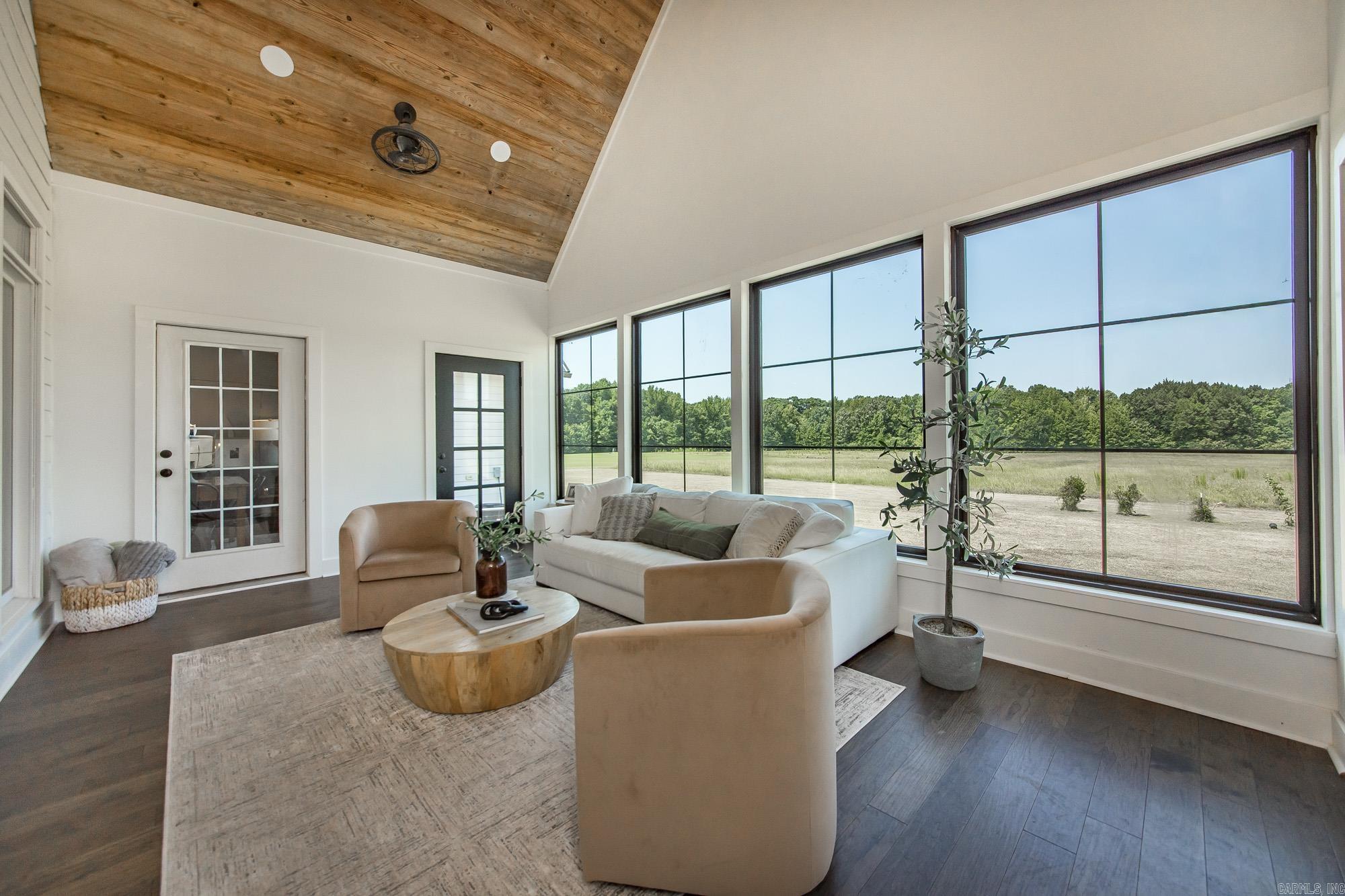 226 Hay Meadow Cove Property Photo 15