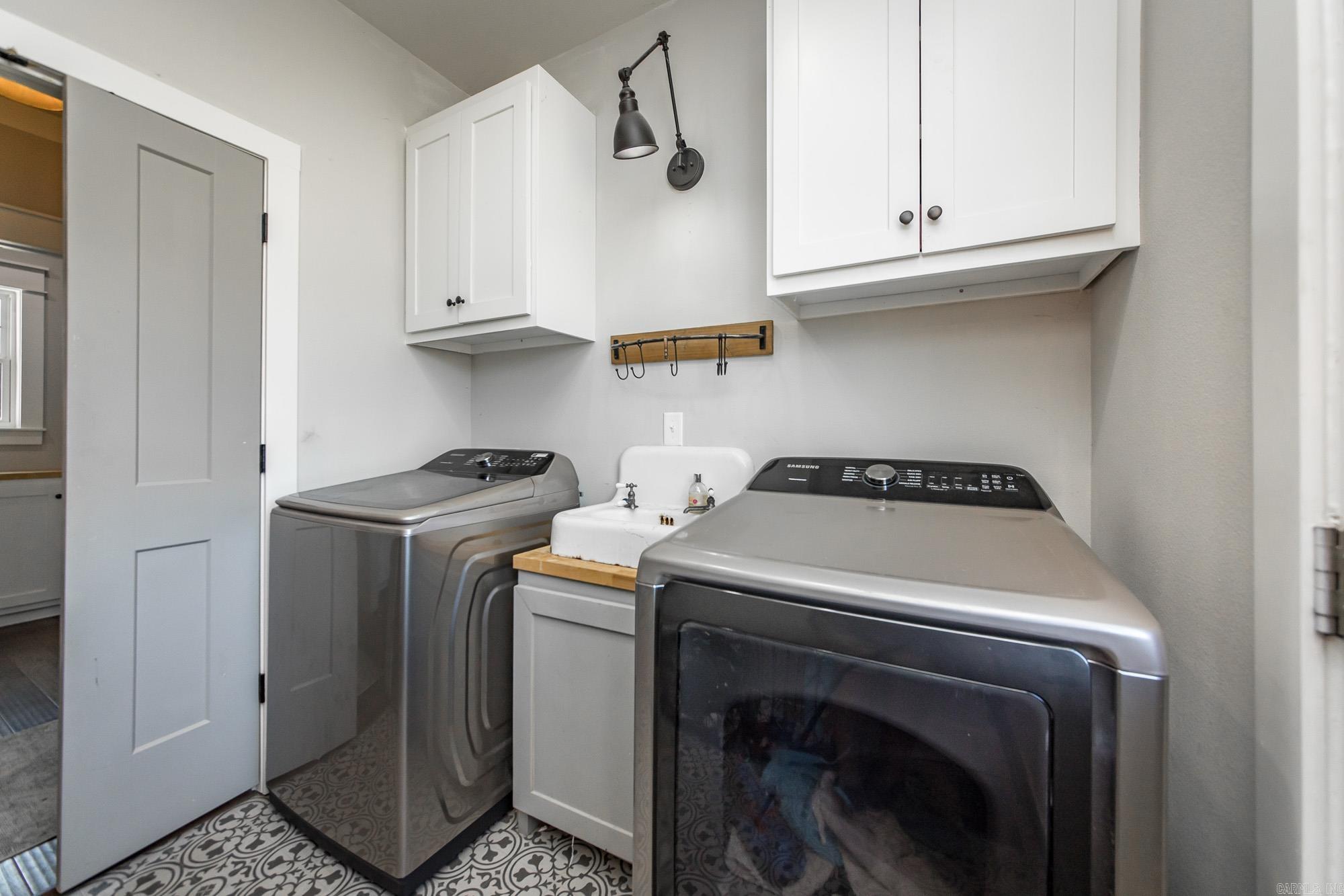 226 Hay Meadow Cove Property Photo 16