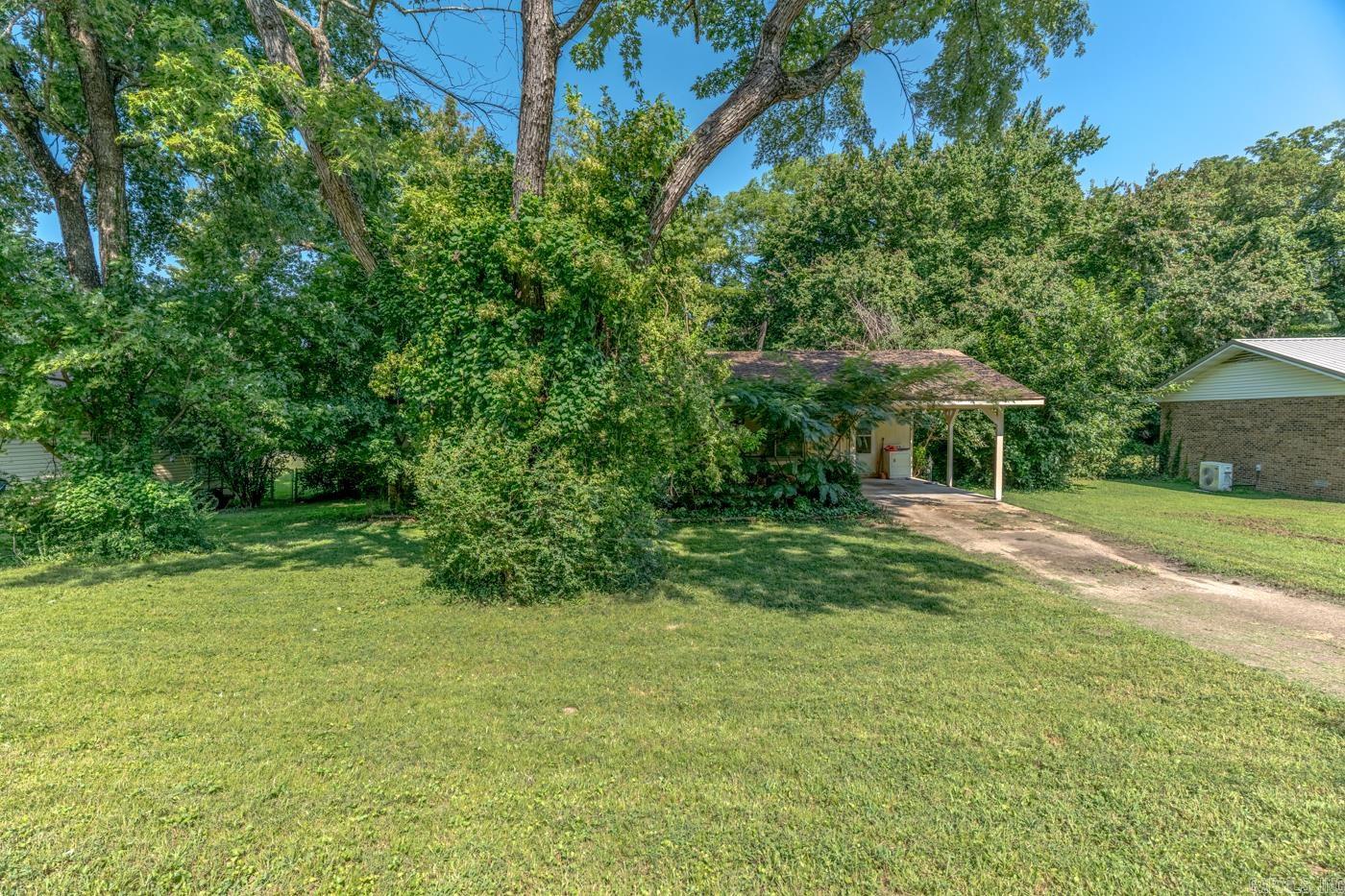 1135 Meadowcrest Drive Property Photo 6