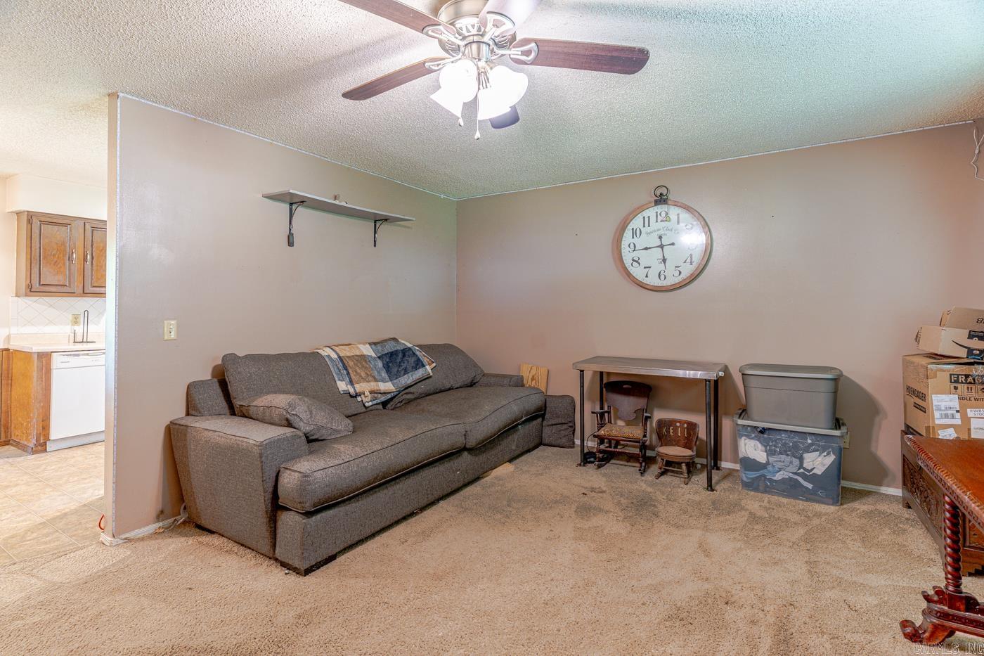 1135 Meadowcrest Drive Property Photo 9