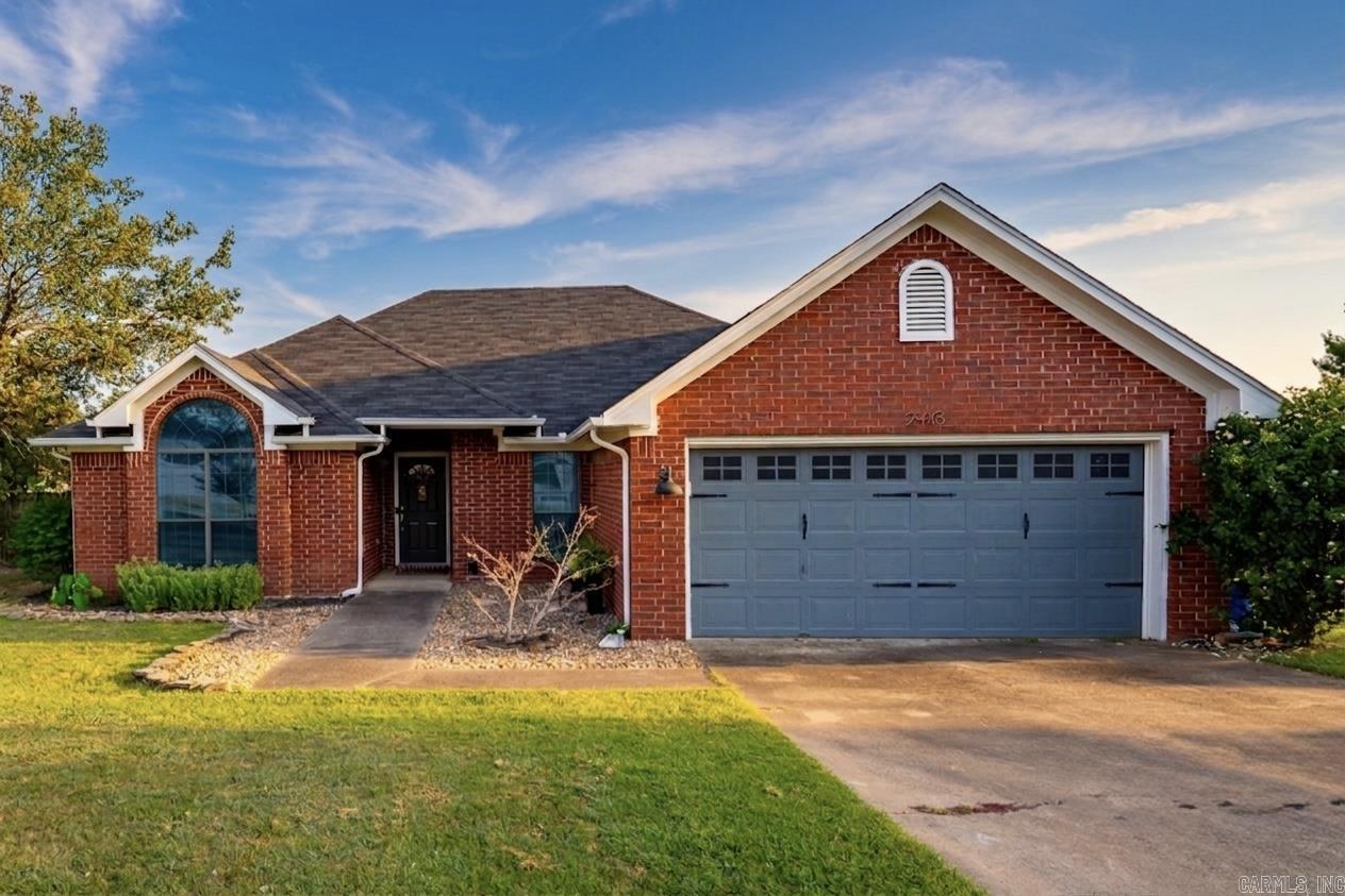 2445 Sharpe Circle Property Photo 1
