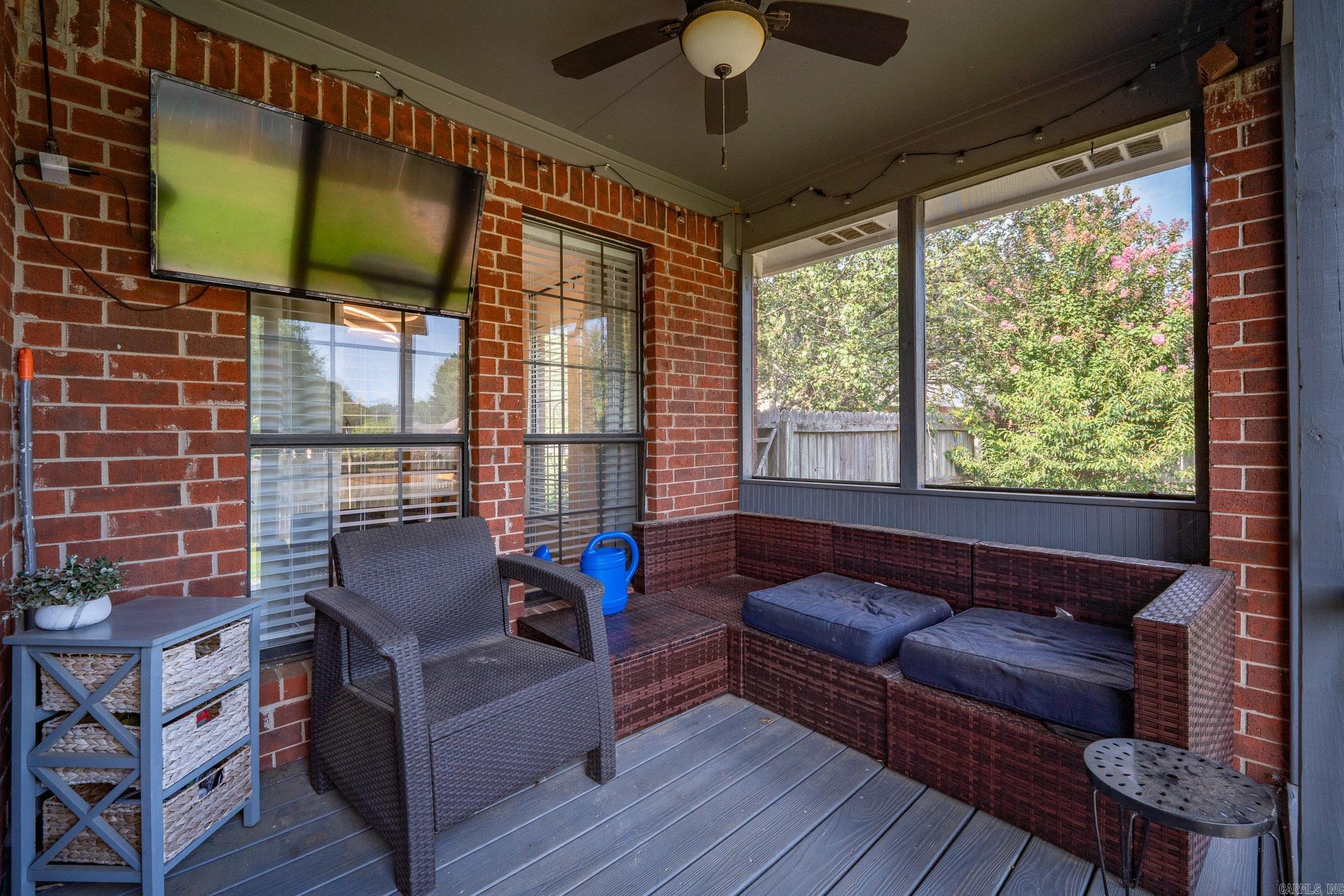 2445 Sharpe Circle Property Photo 34