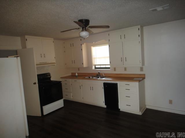579 Hwy 367 N Property Photo 11
