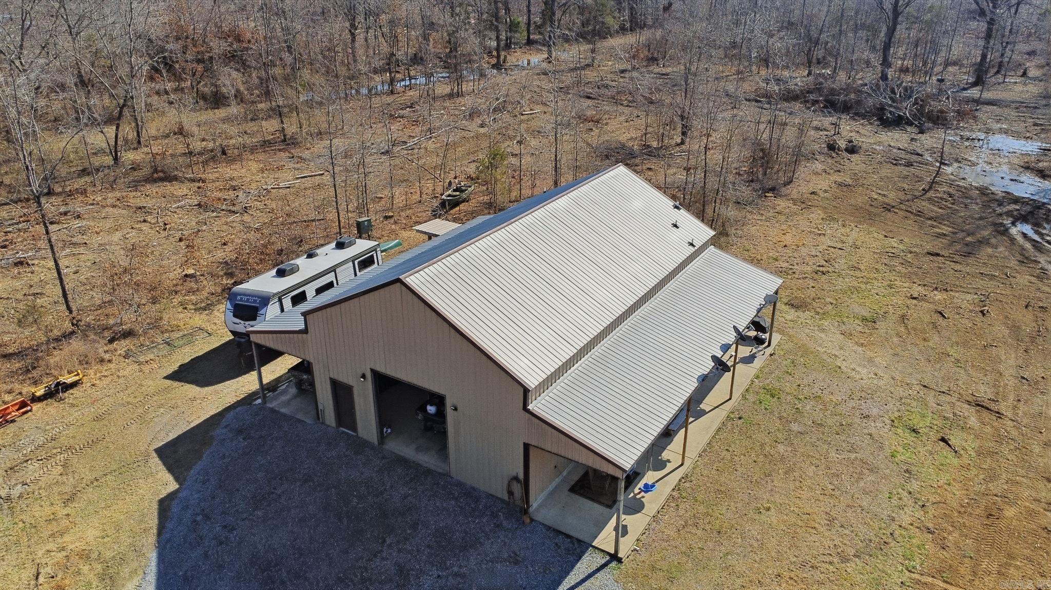 1003 Wildwood Cove Property Photo 2