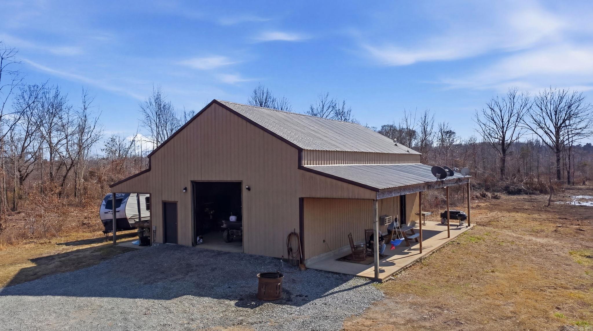 1003 Wildwood Cove Property Photo 3