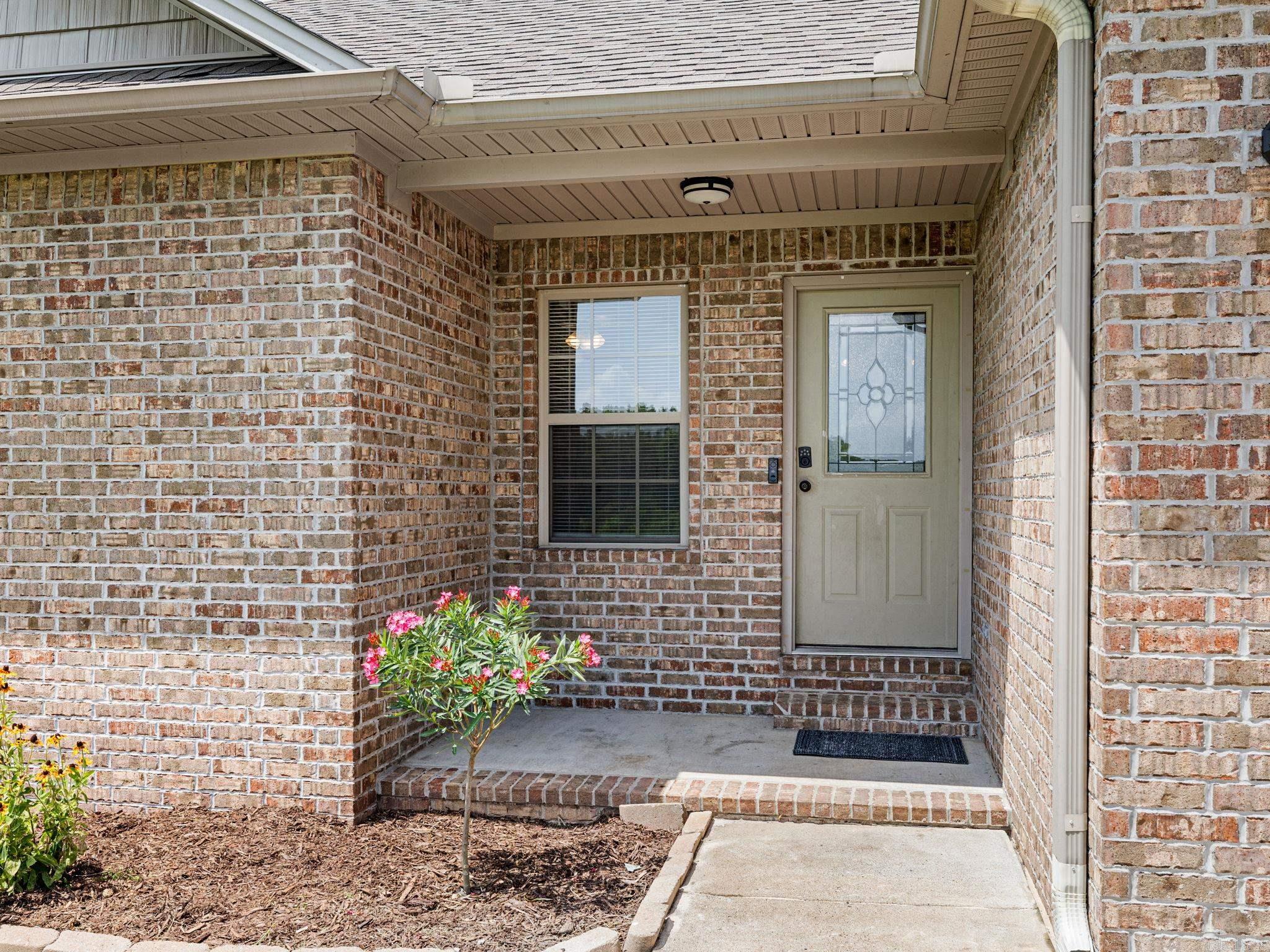353 Cinel Loop Property Photo 6